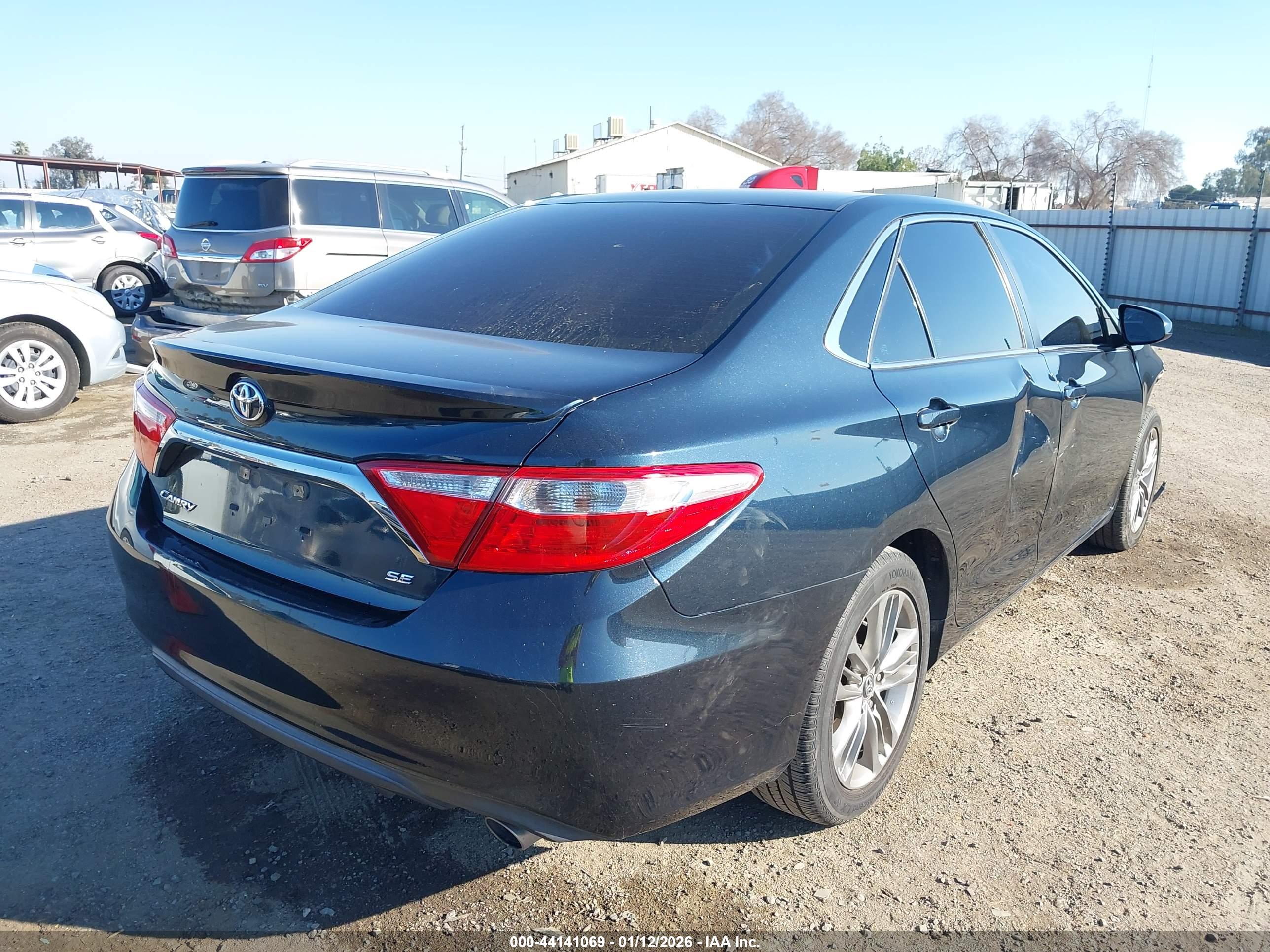 TOYOTA CAMRY image 4