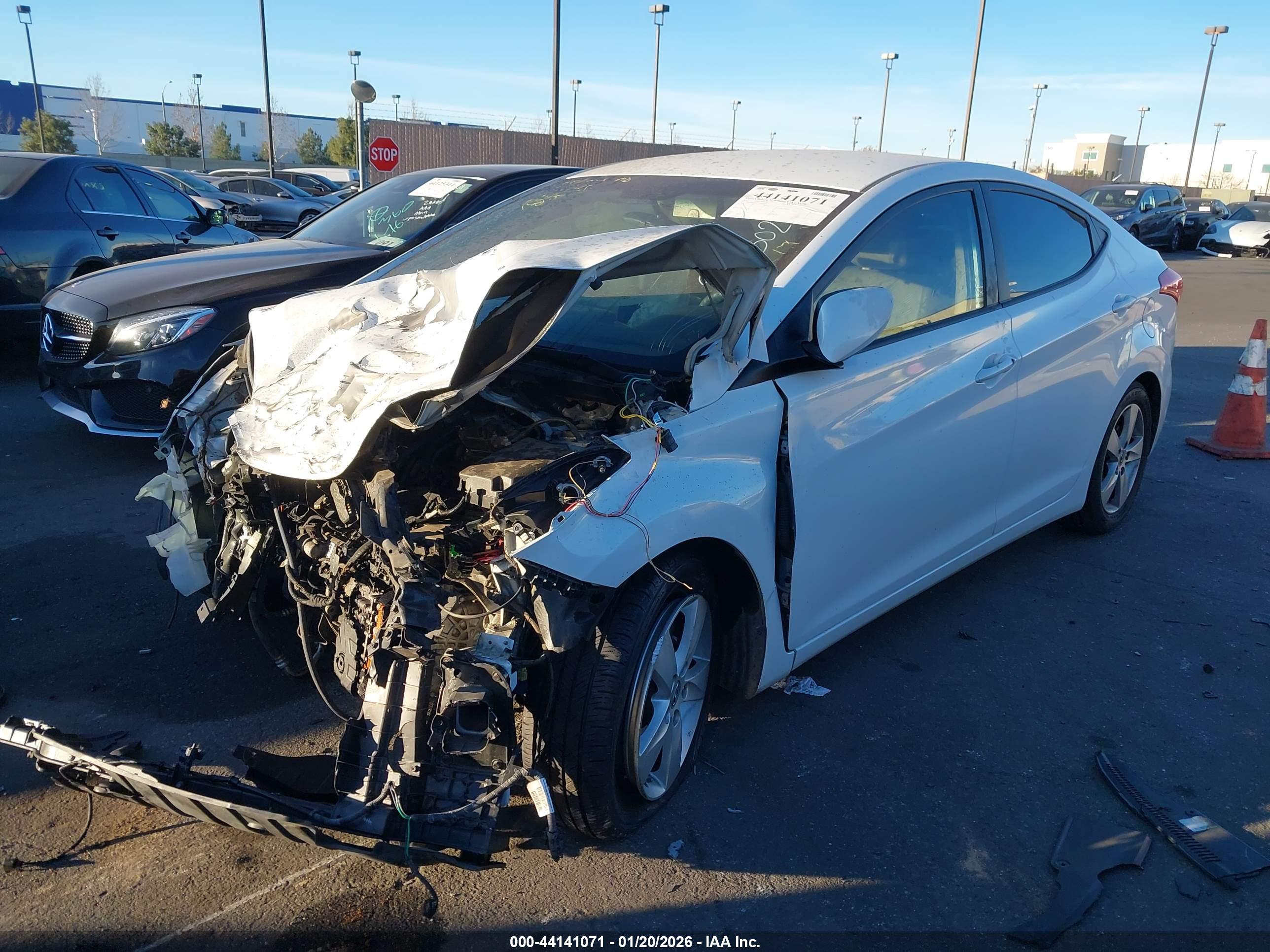 HYUNDAI ELANTRA image 2