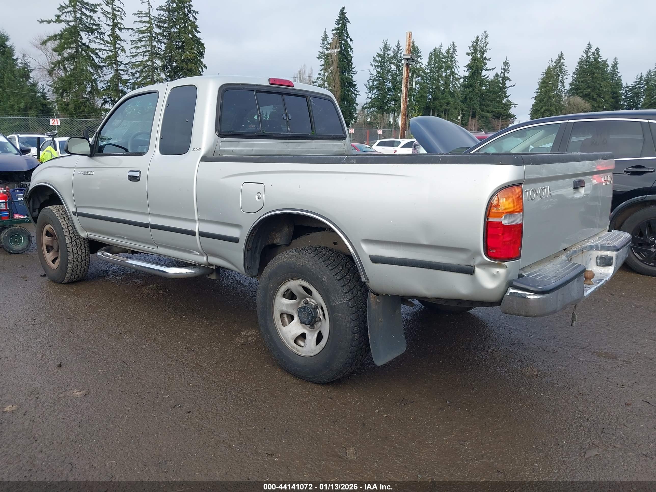 TOYOTA TACOMA image 3