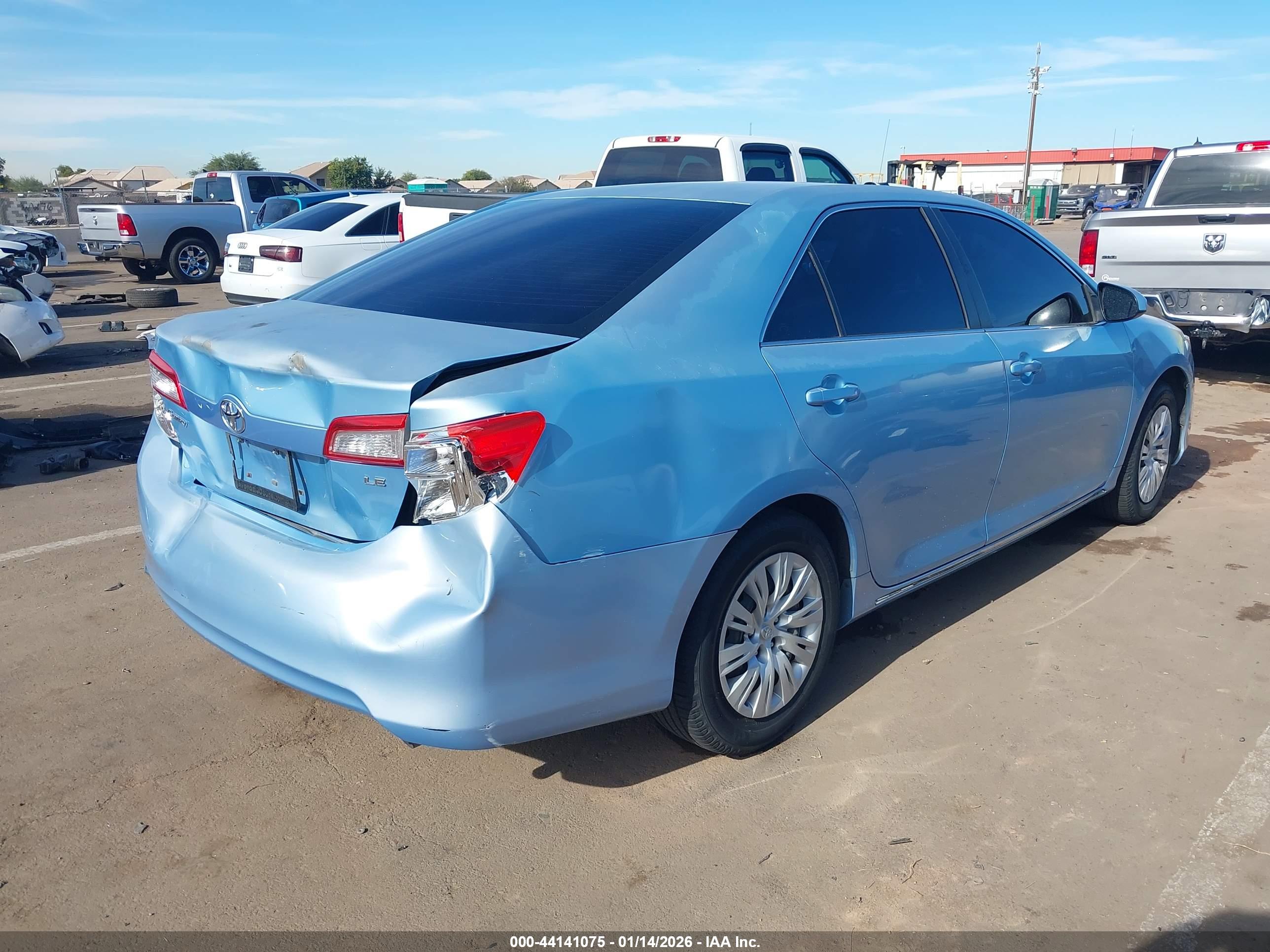 TOYOTA CAMRY image 4