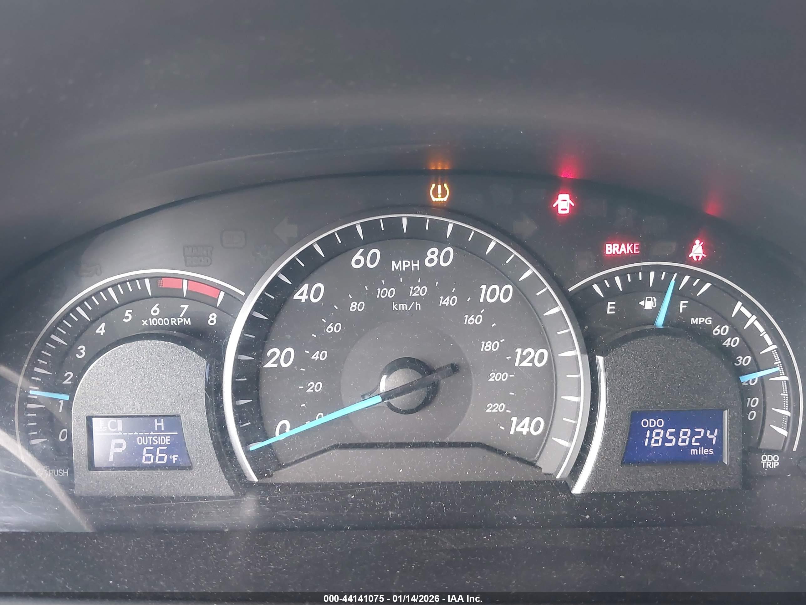 TOYOTA CAMRY image 7