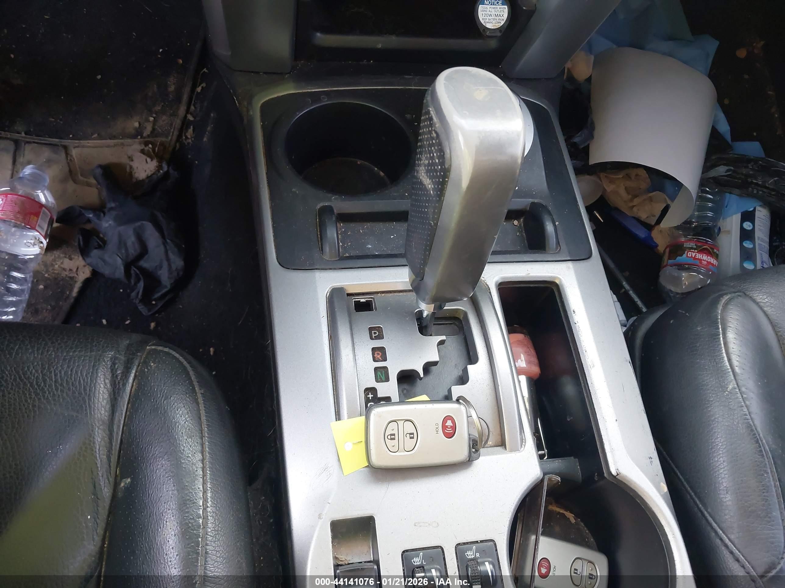 TOYOTA 4RUNNER image 11