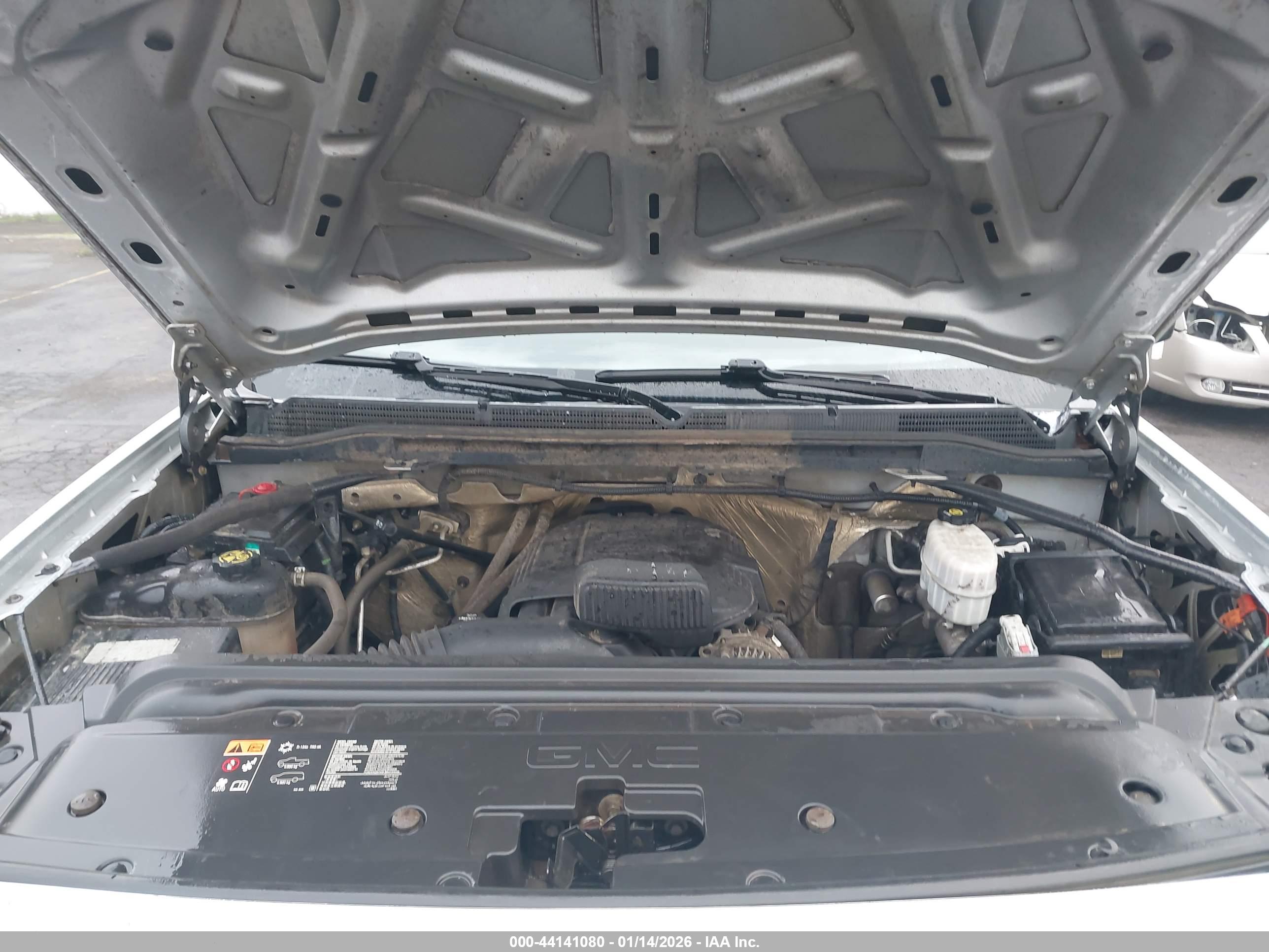 GMC SIERRA image 10