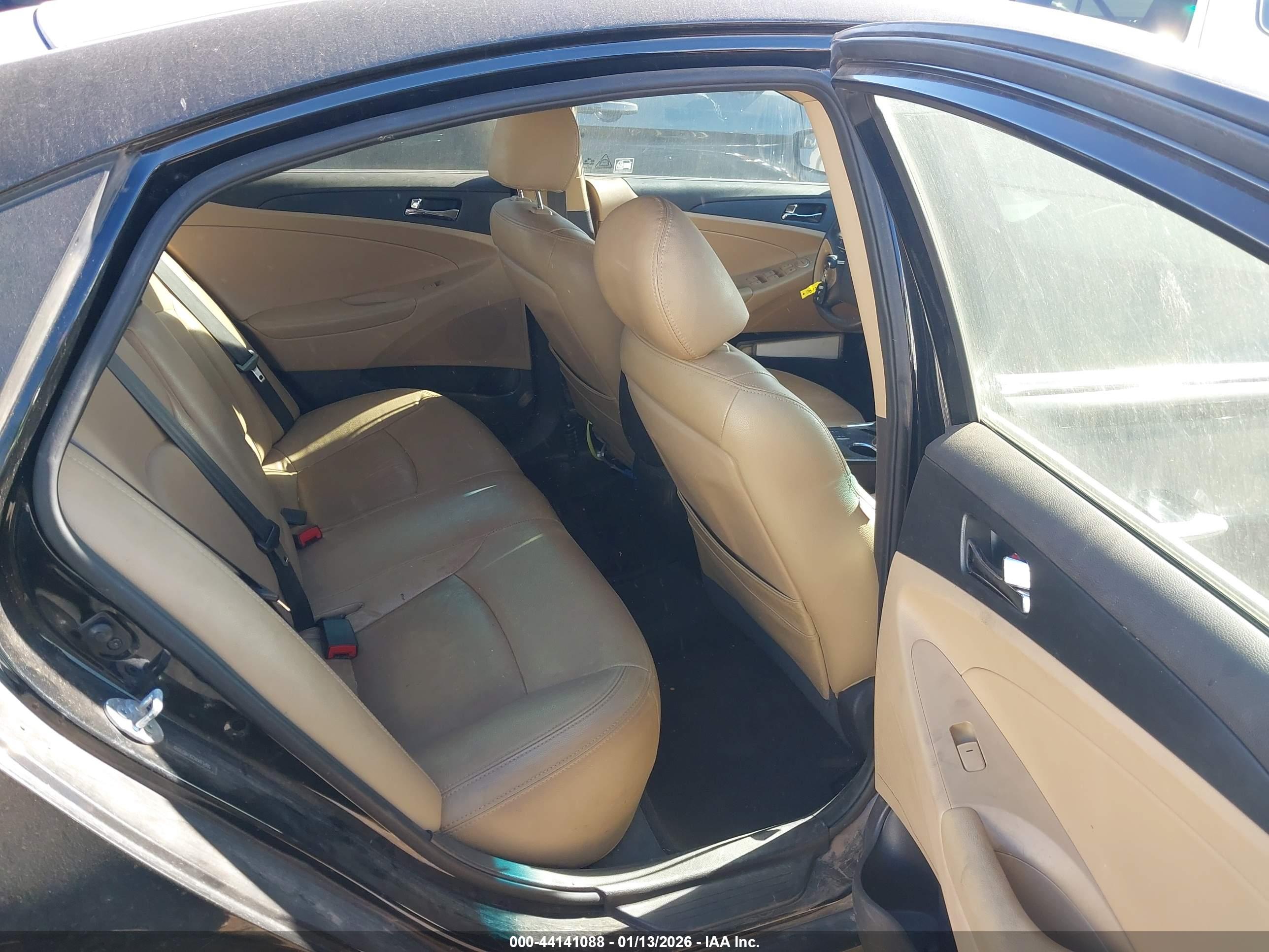 HYUNDAI SONATA image 8
