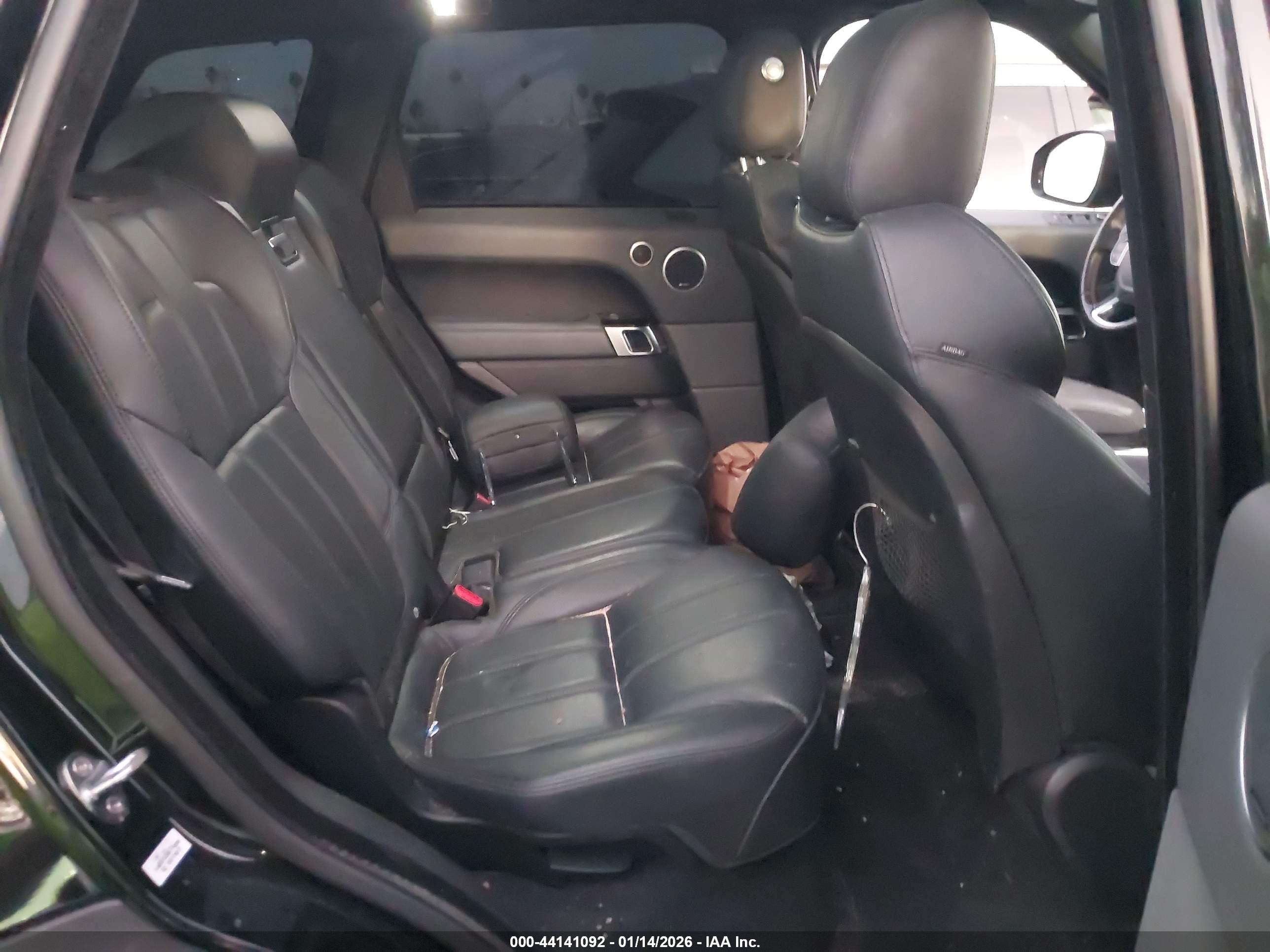 LAND ROVER image 8