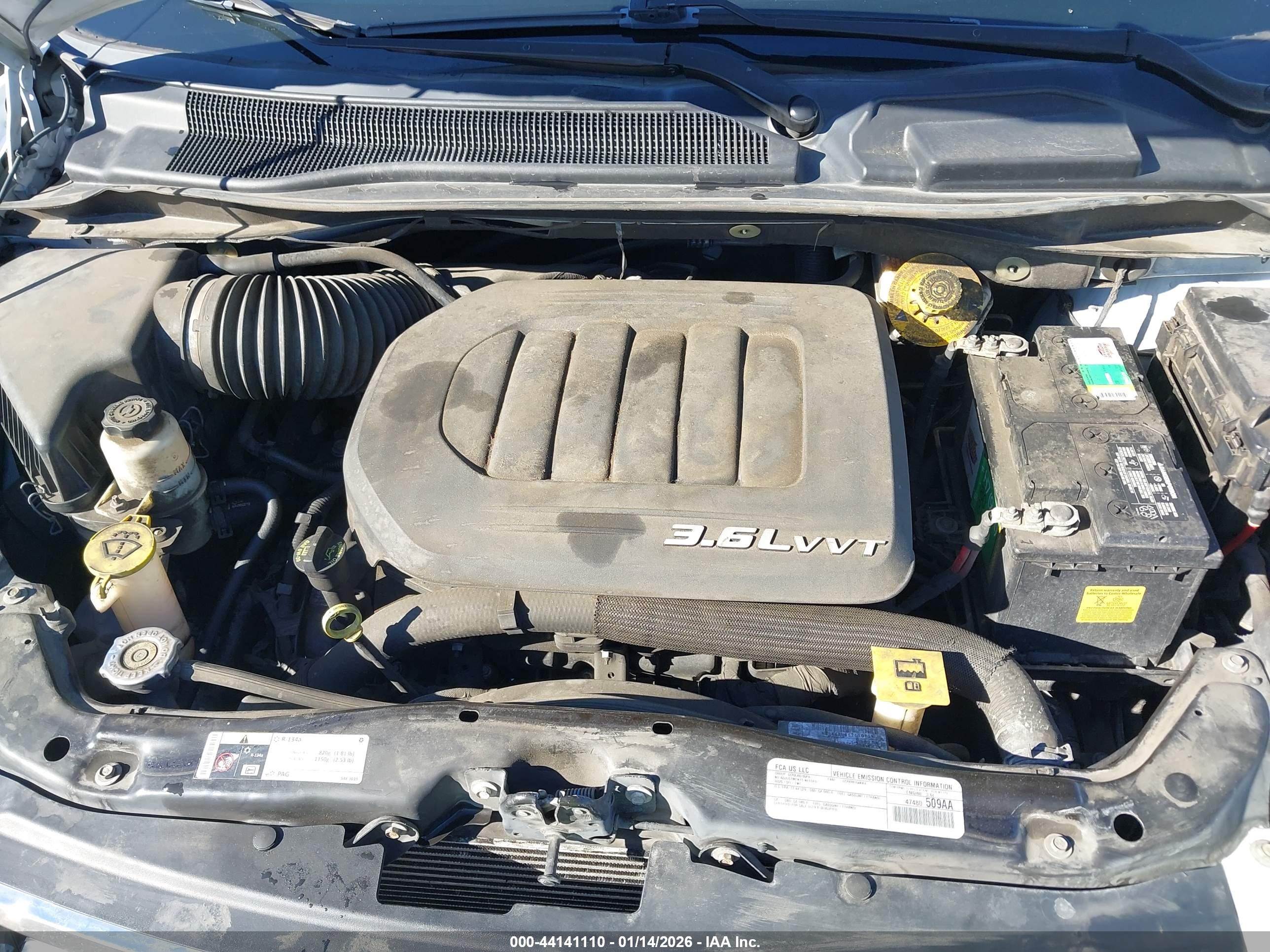 CHRYSLER TOWN image 10