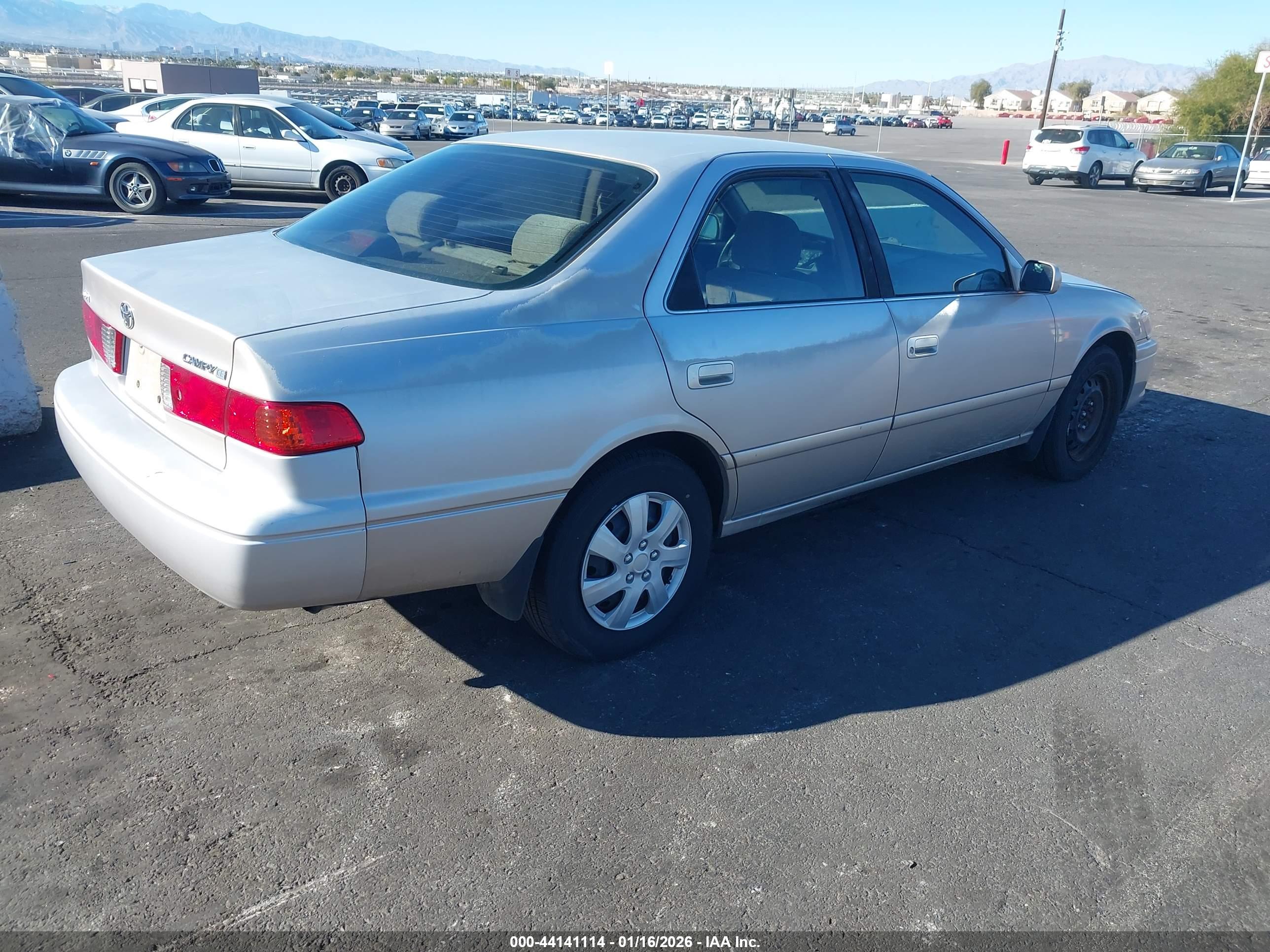 TOYOTA CAMRY image 4