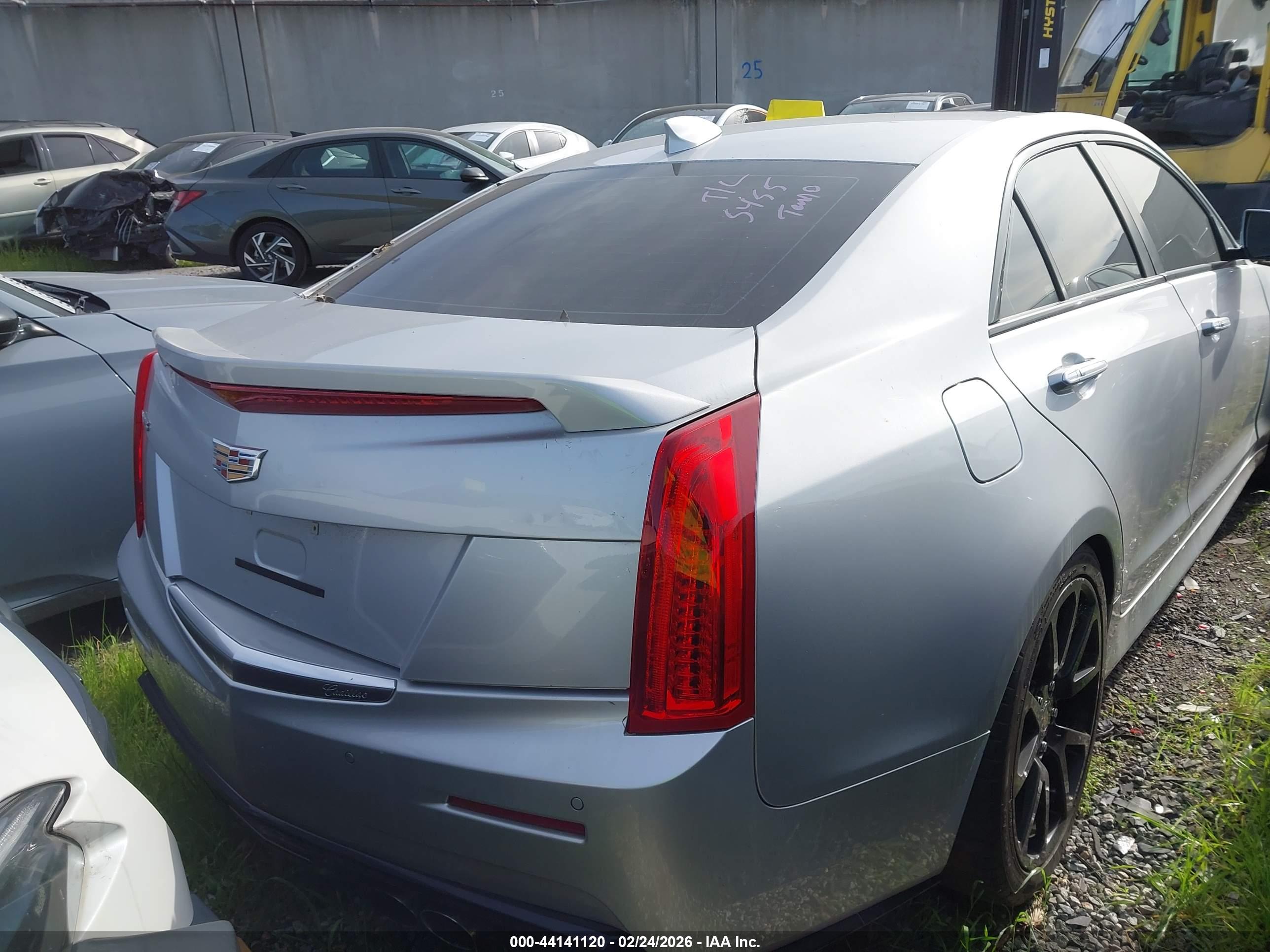 CADILLAC ATS-V image 4