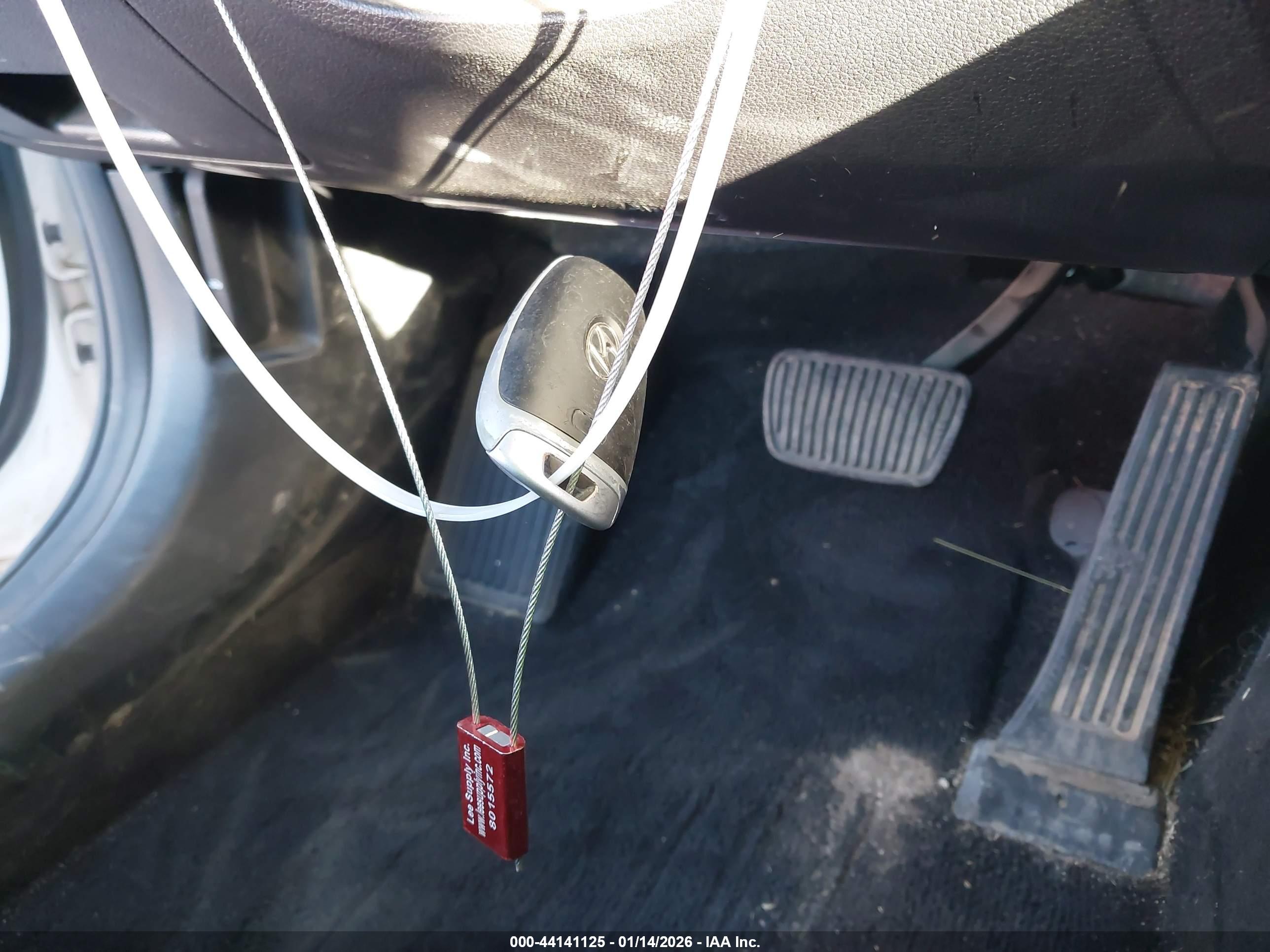 HYUNDAI SONATA image 11