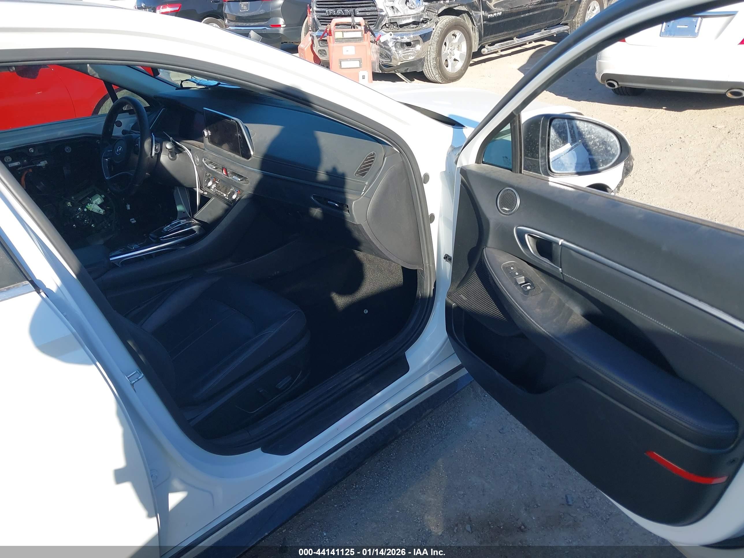HYUNDAI SONATA image 5