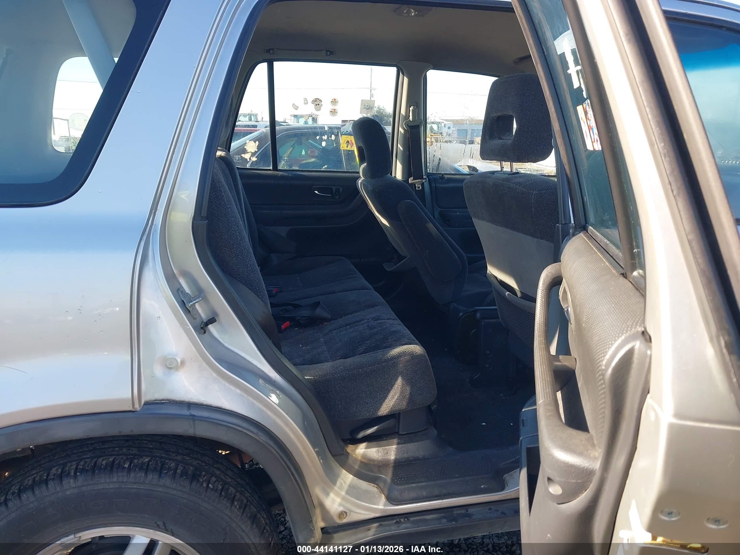 HONDA CR-V image 8
