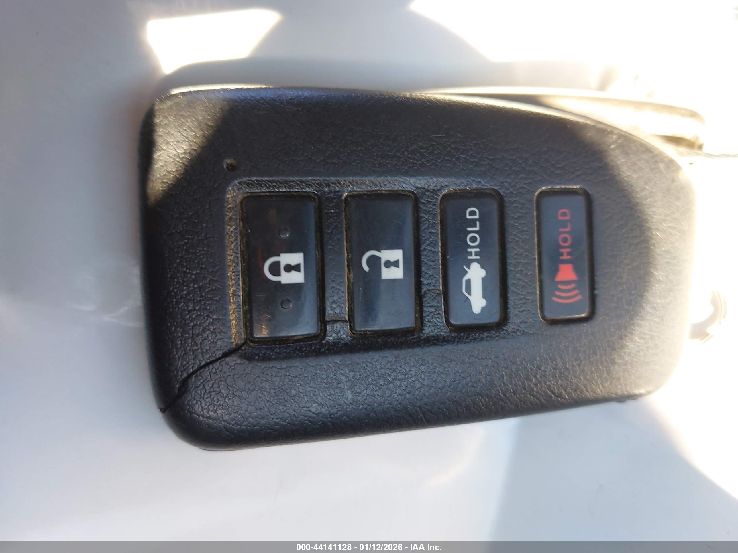 LEXUS RC image 11
