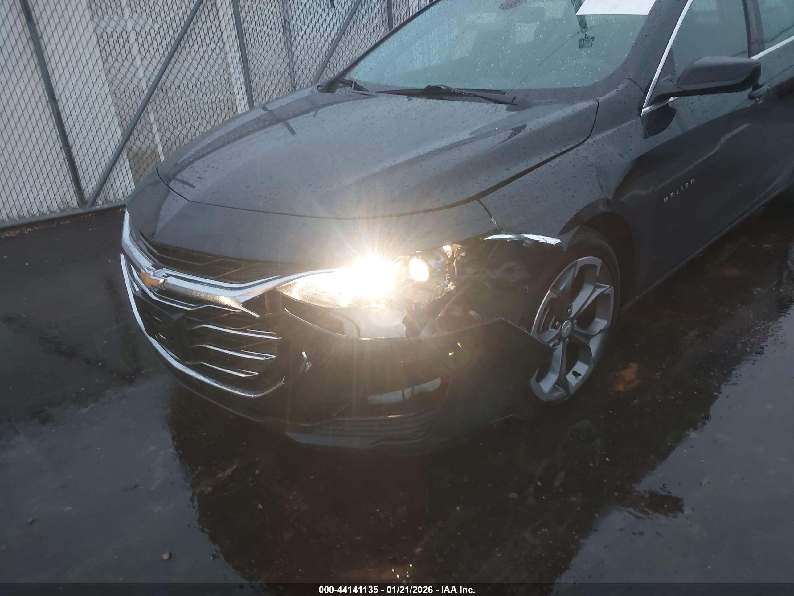 CHEVROLET MALIBU image 6