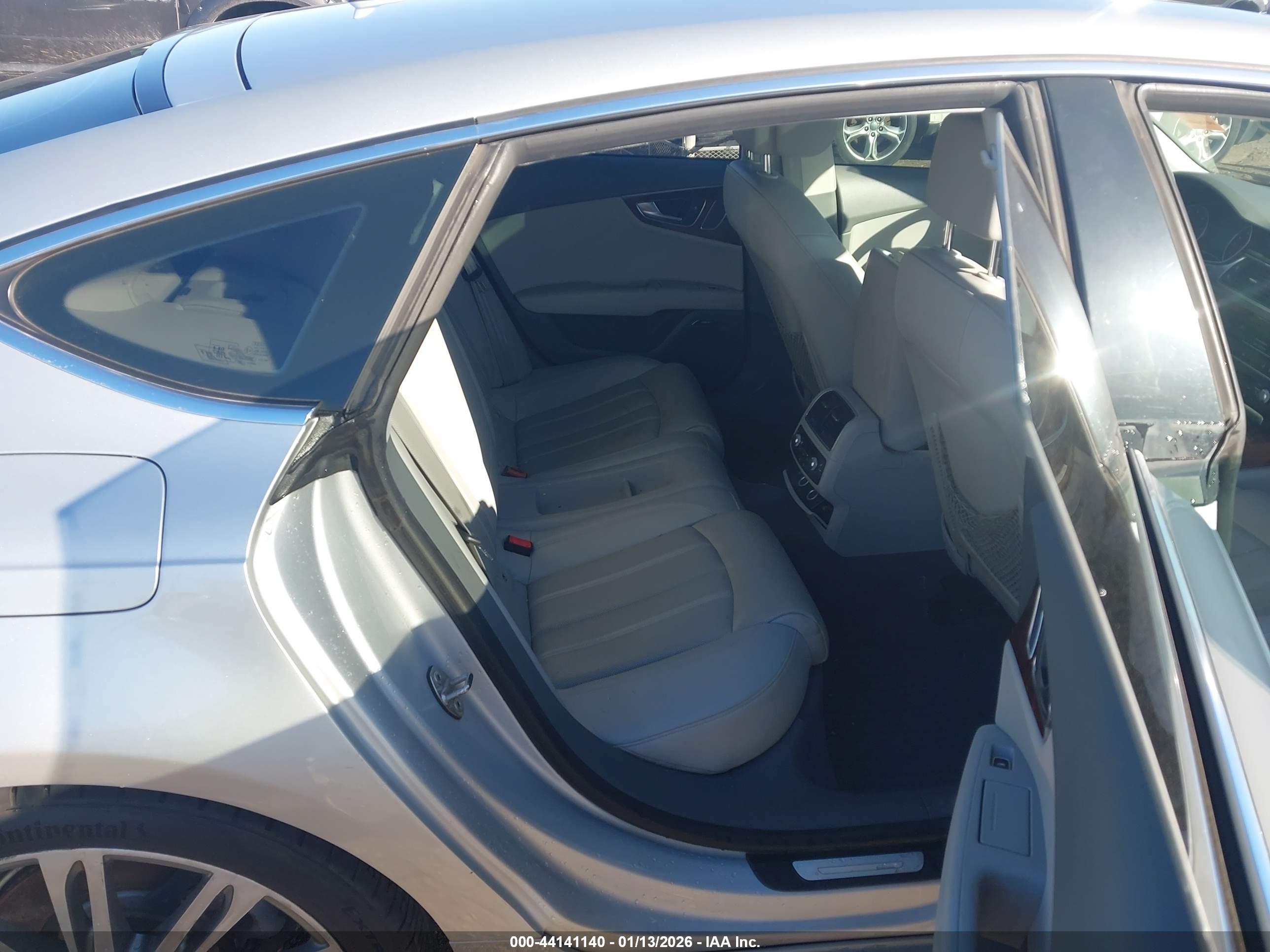 AUDI A7 image 8