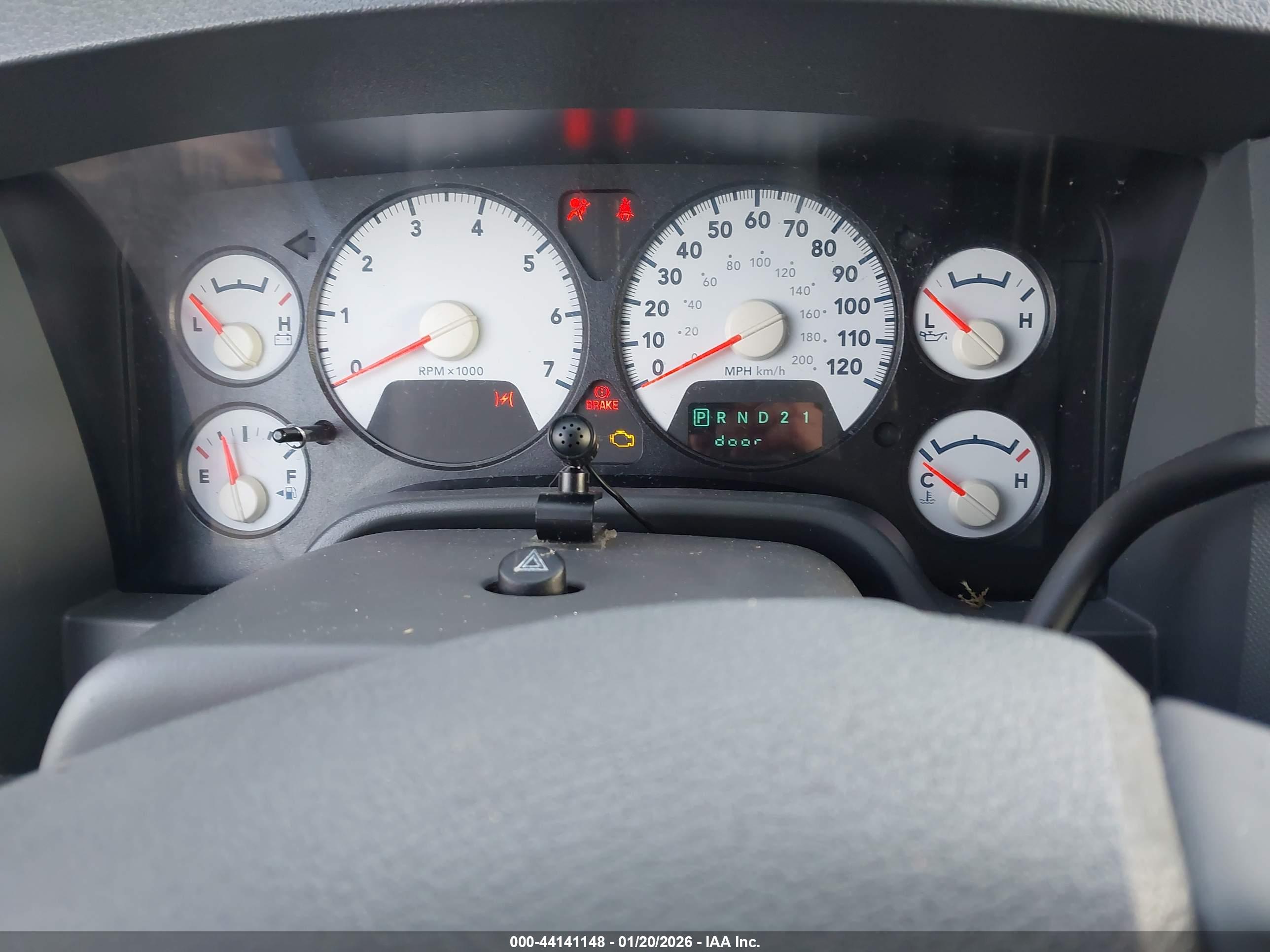 DODGE RAM image 7