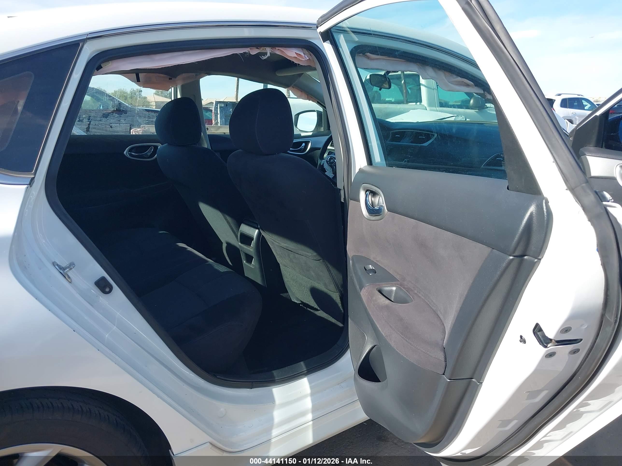 NISSAN SENTRA image 8