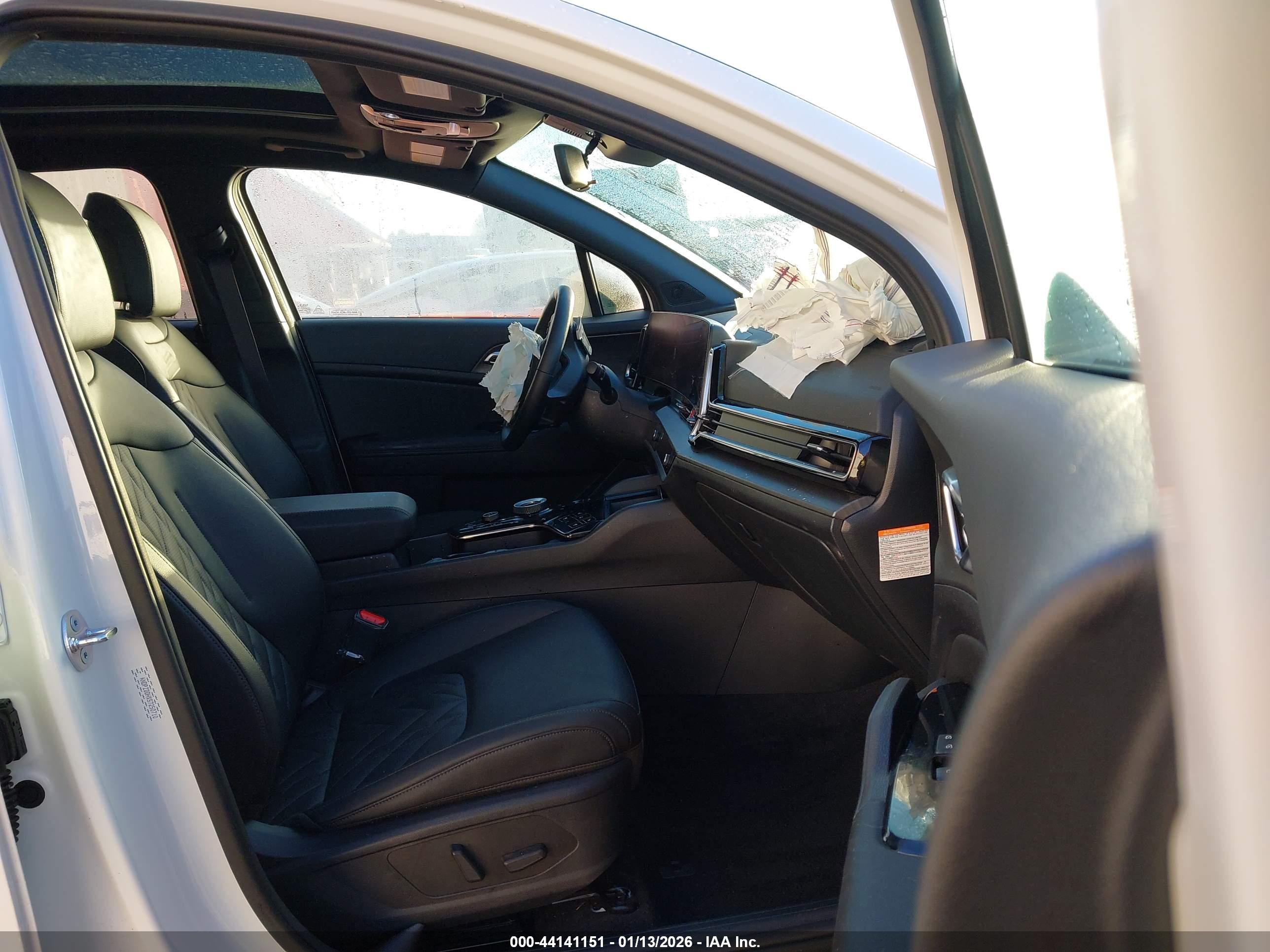 KIA SPORTAGE image 5