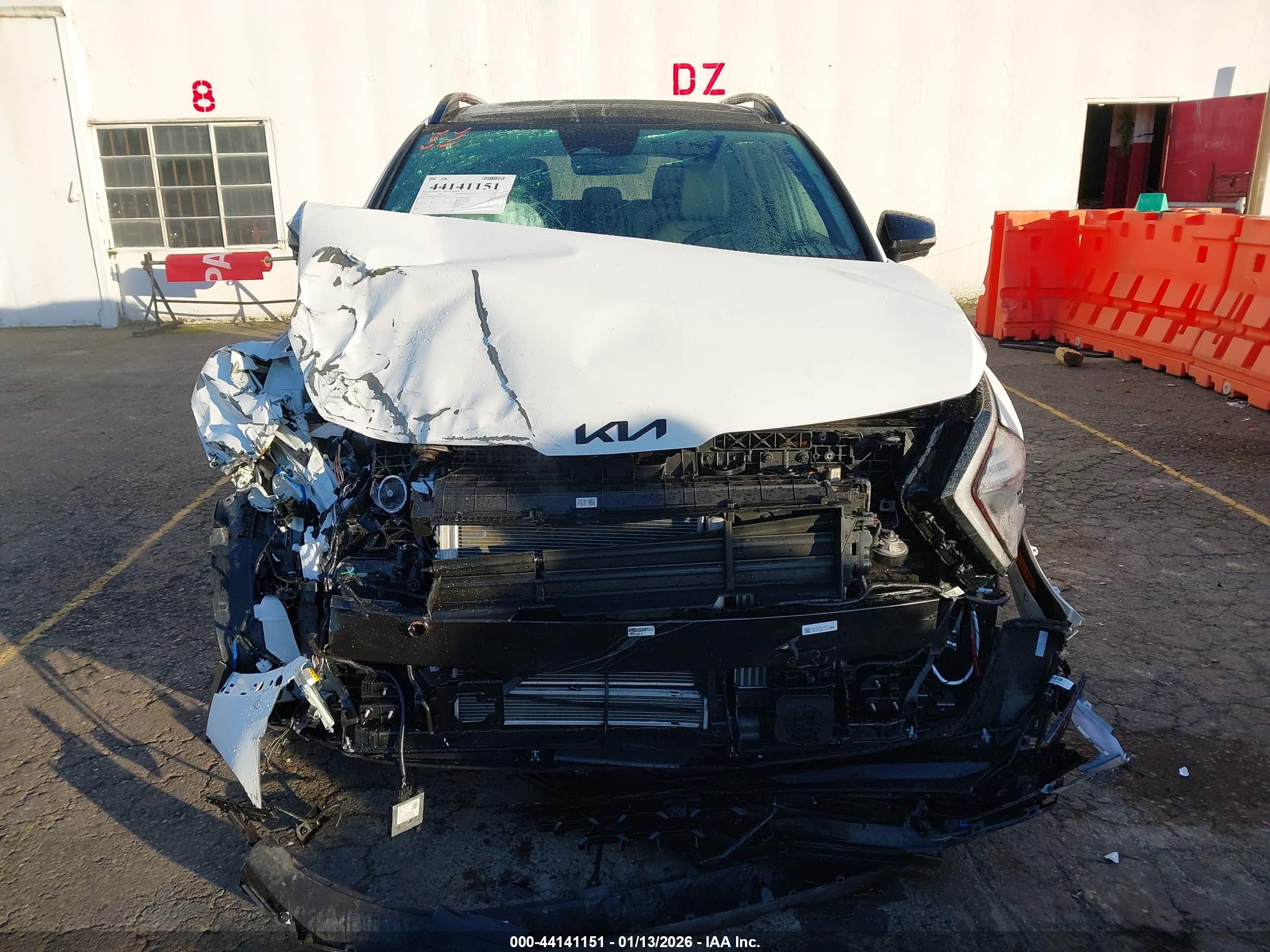 KIA SPORTAGE image 6