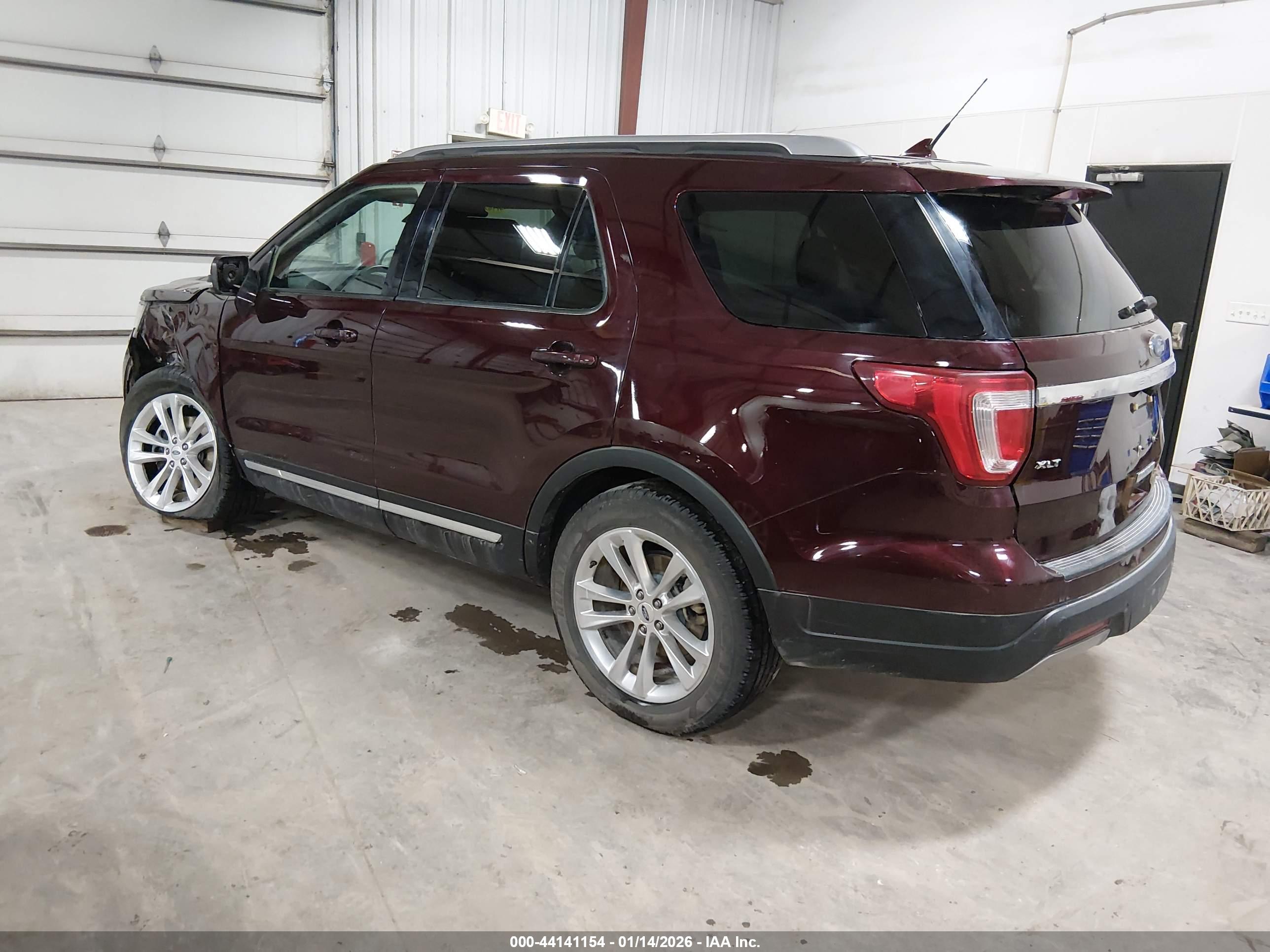 FORD EXPLORER image 3