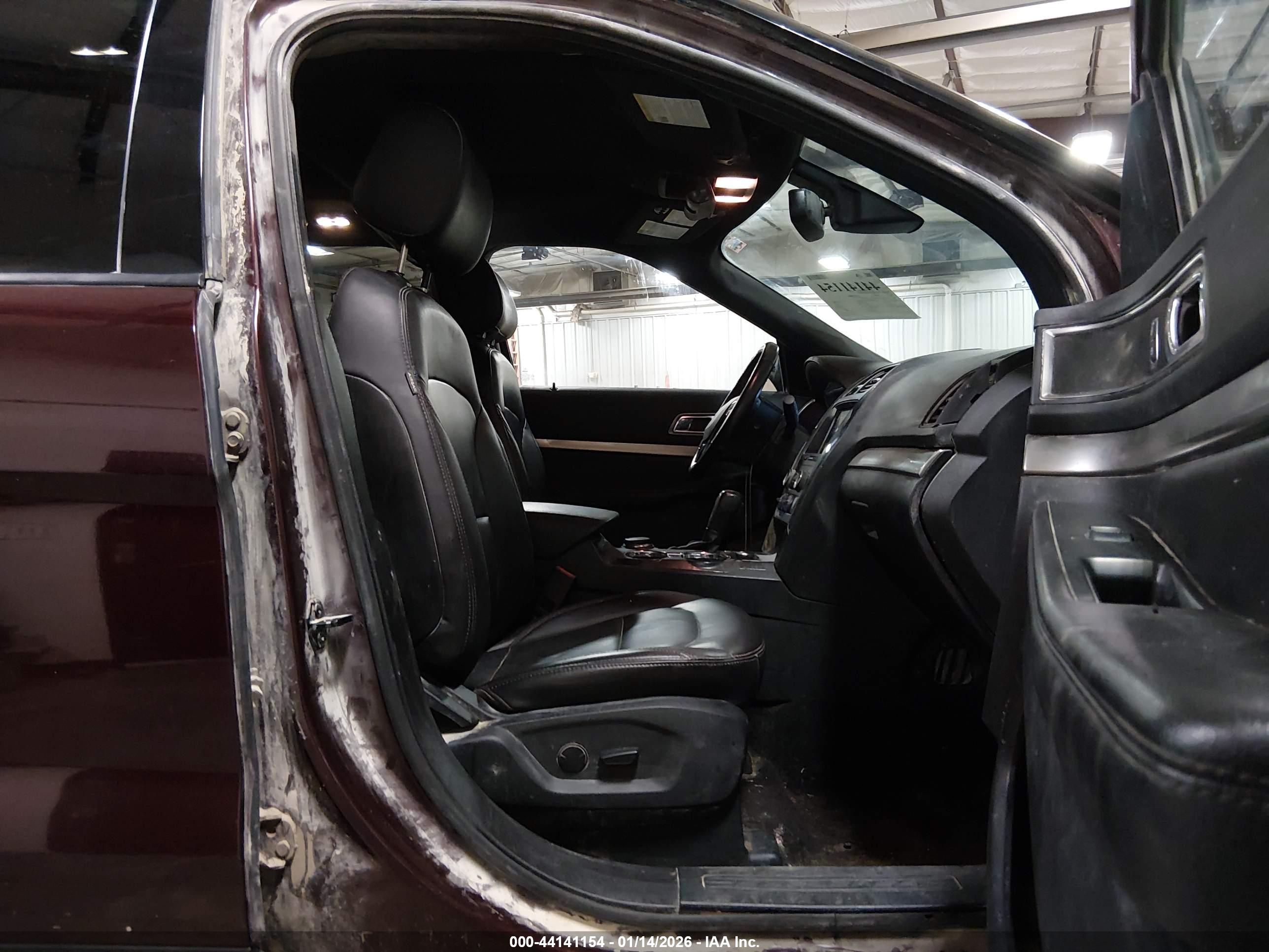 FORD EXPLORER image 5