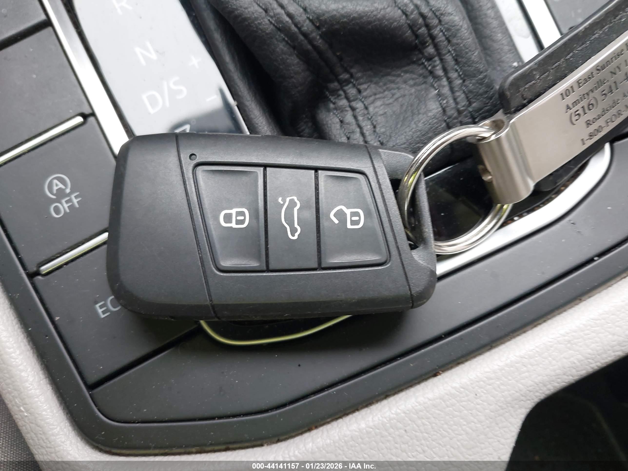 VOLKSWAGEN JETTA image 11