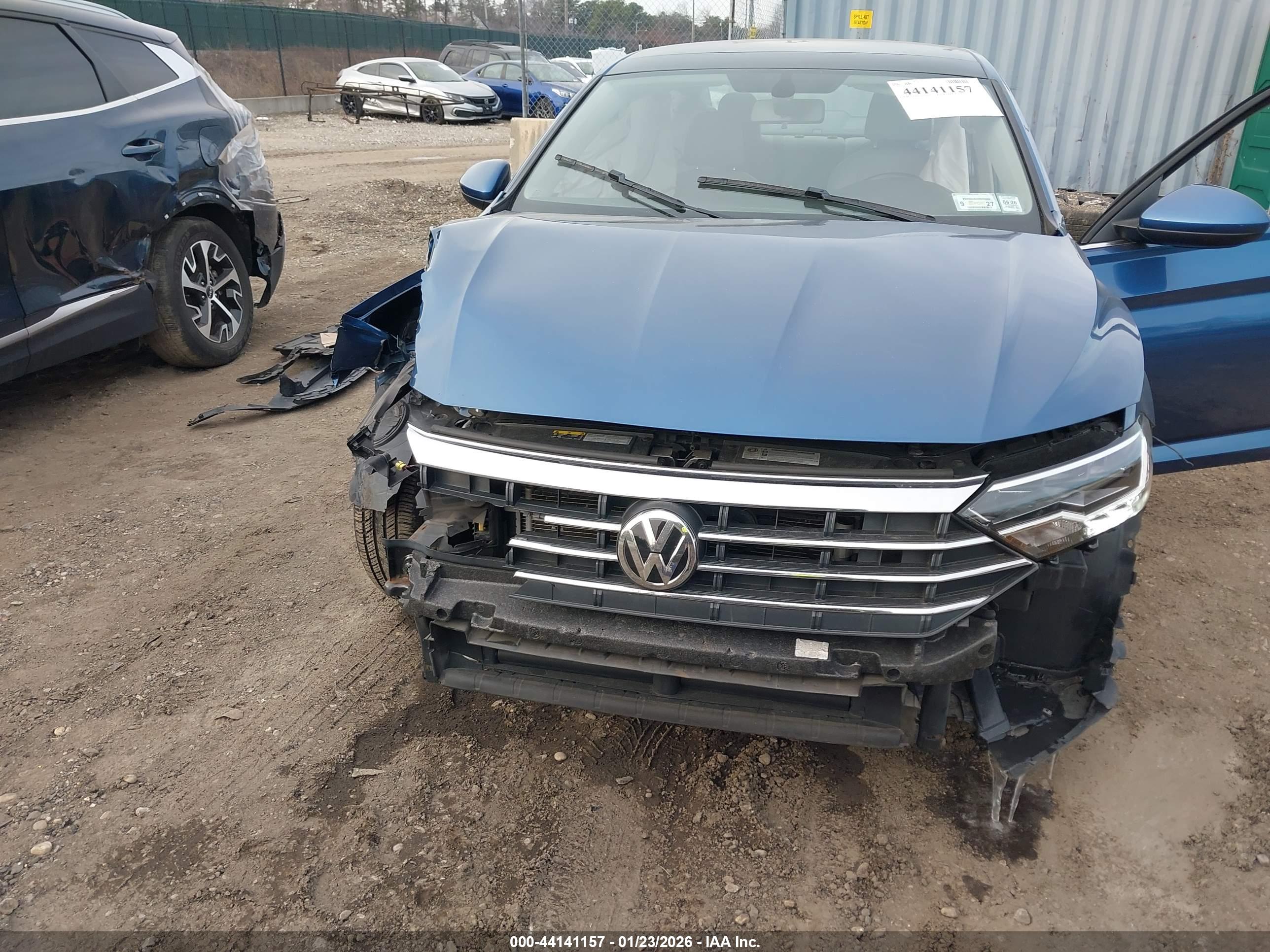 VOLKSWAGEN JETTA image 6
