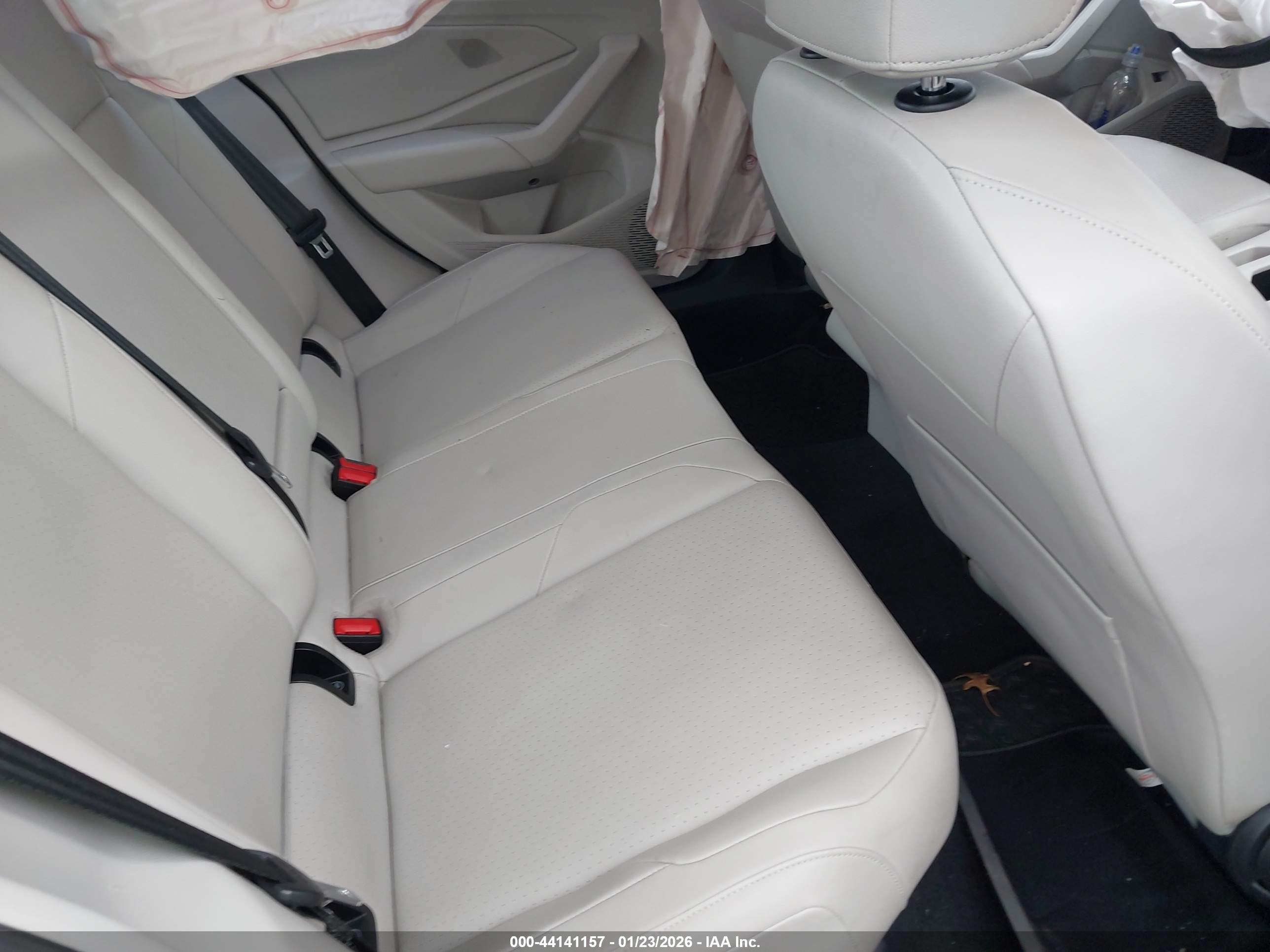 VOLKSWAGEN JETTA image 8