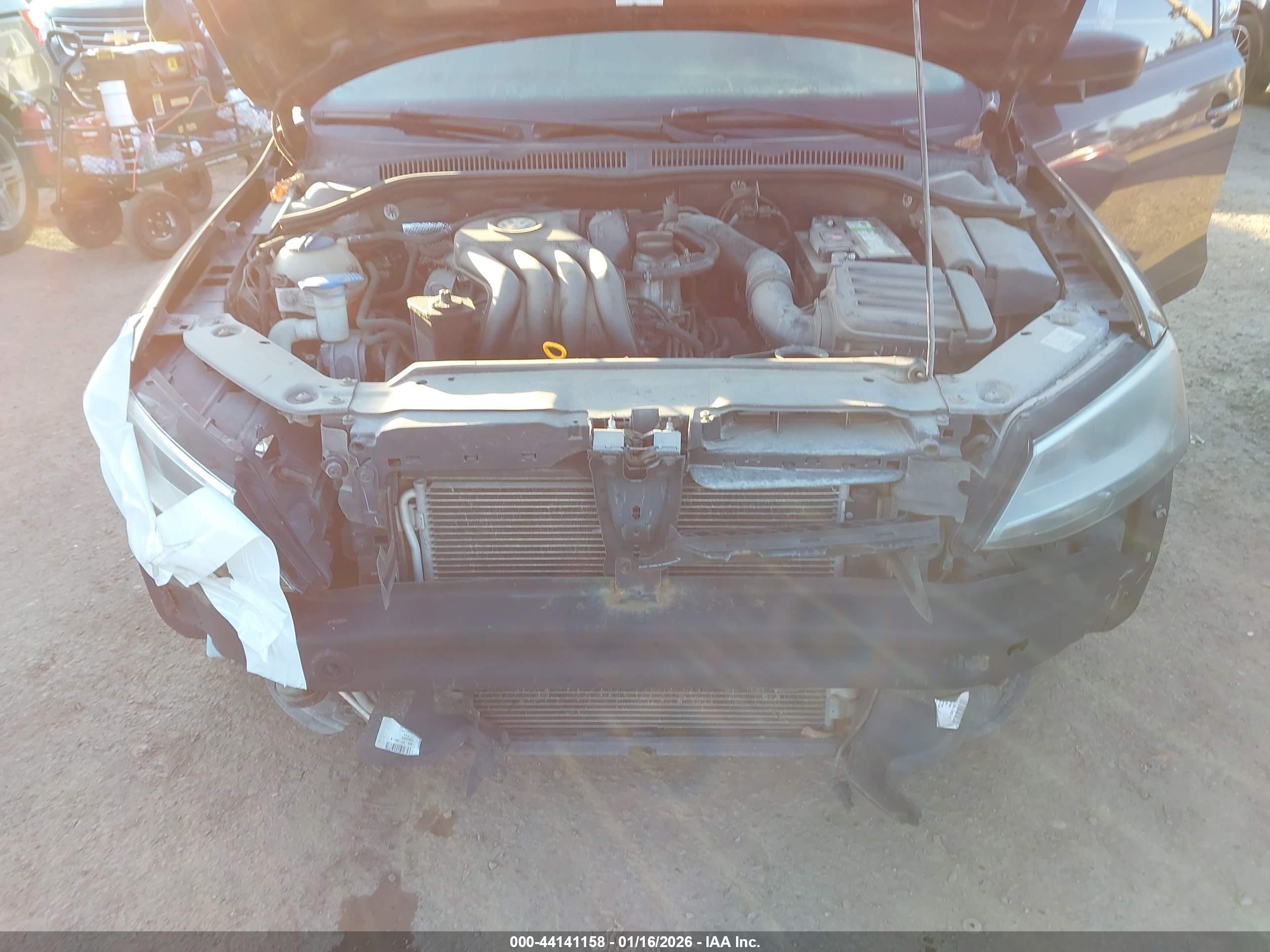 VOLKSWAGEN JETTA image 6