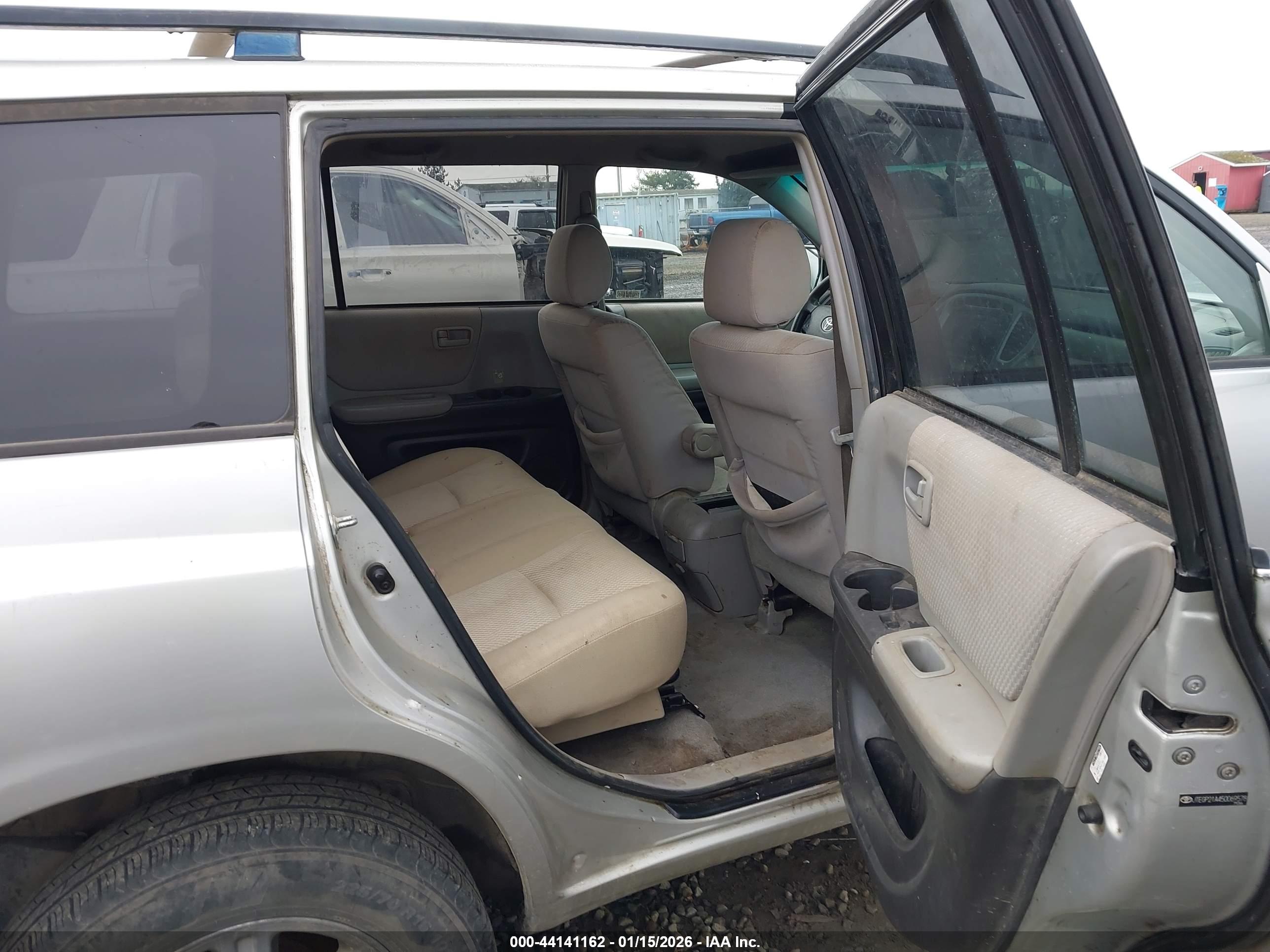 TOYOTA HIGHLANDER image 8