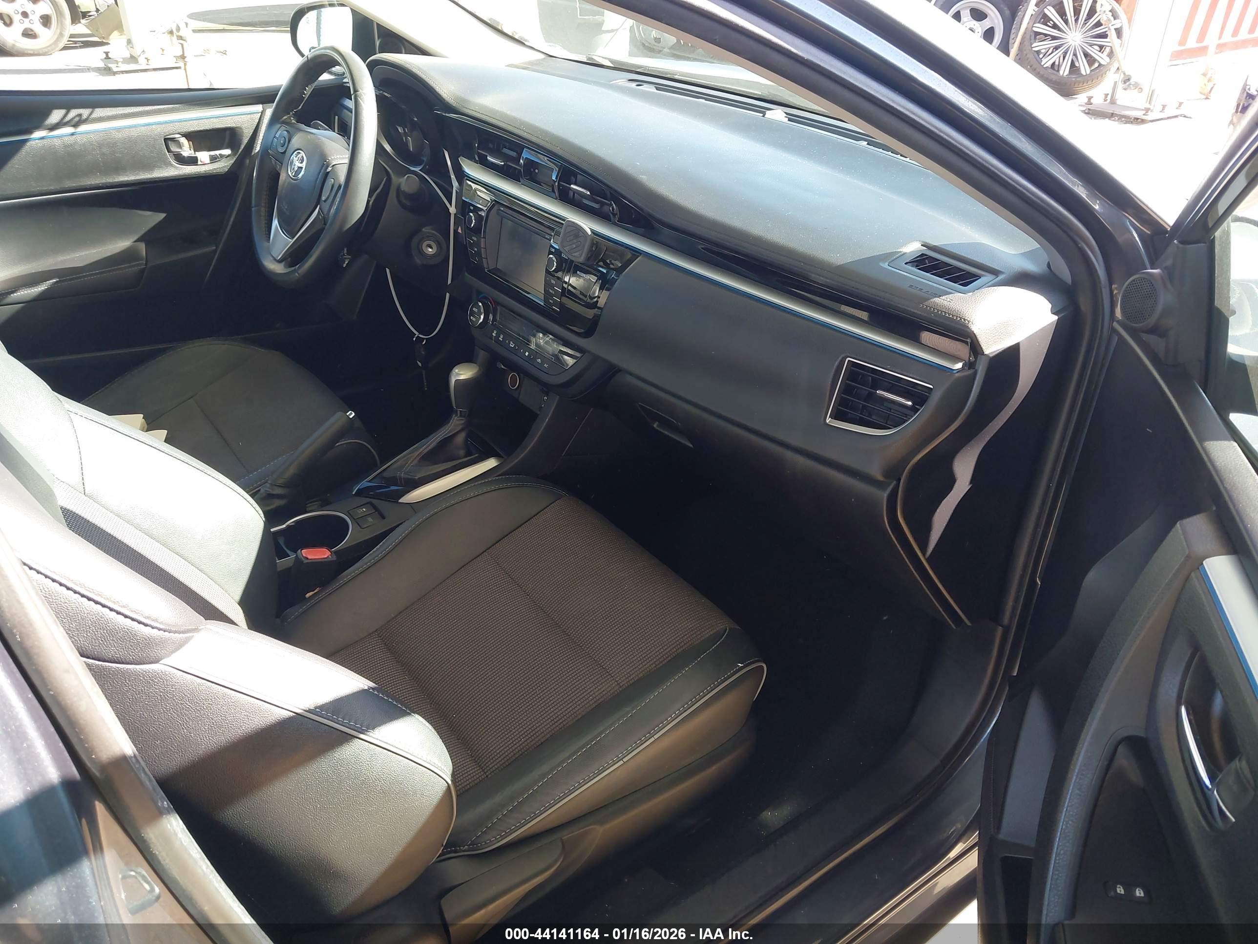 TOYOTA COROLLA image 5