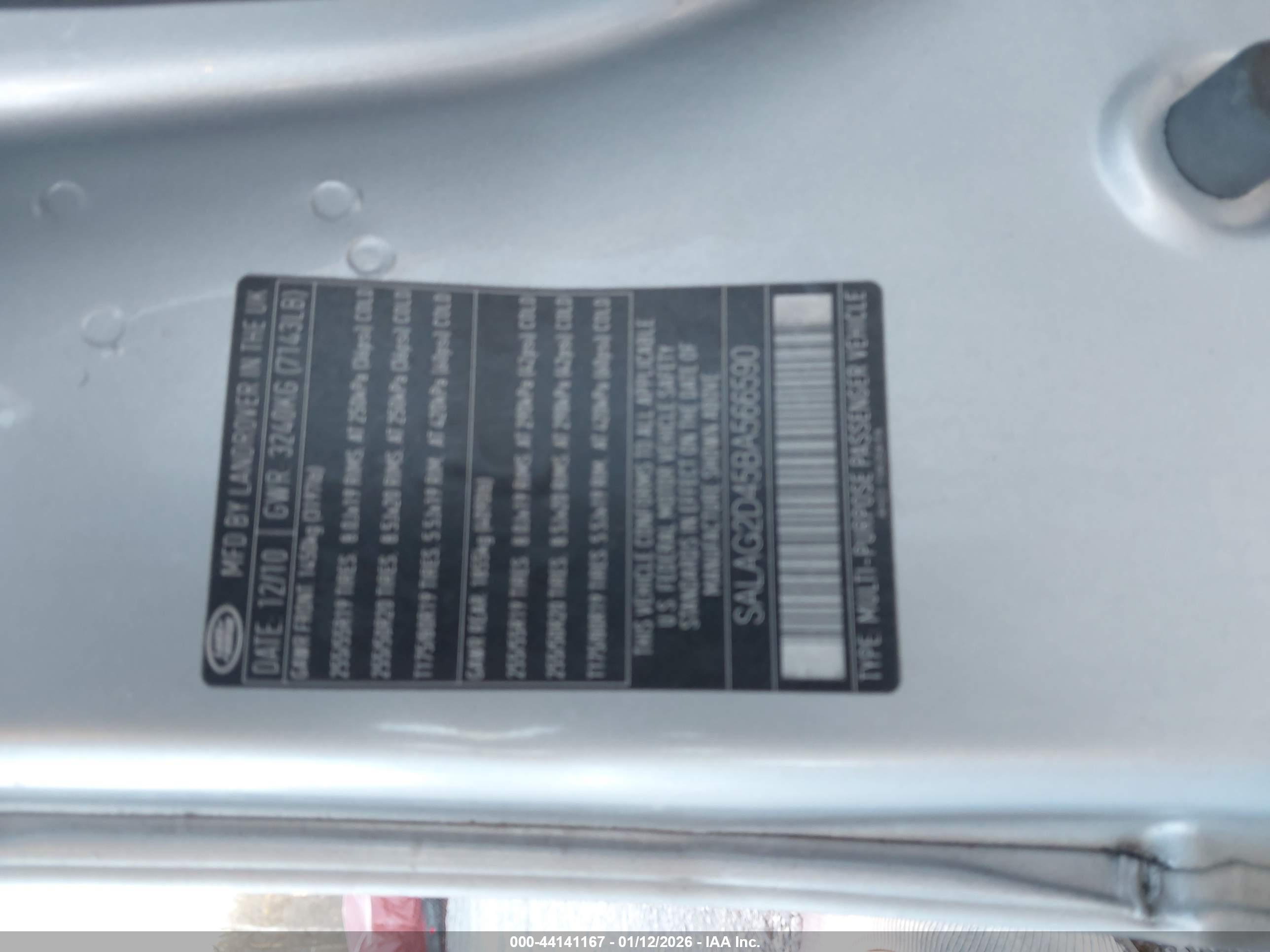 LAND ROVER image 9