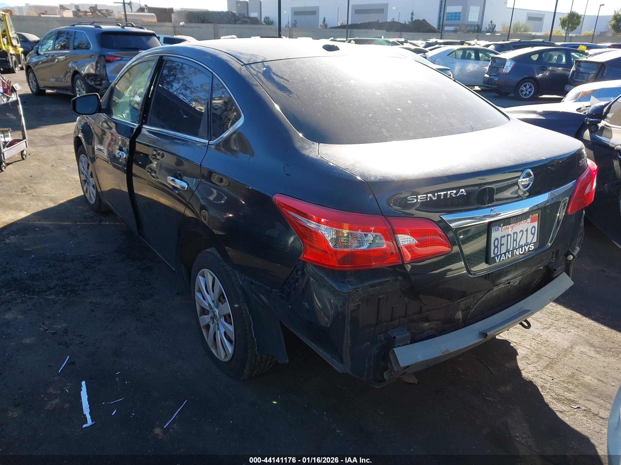 NISSAN SENTRA image 3
