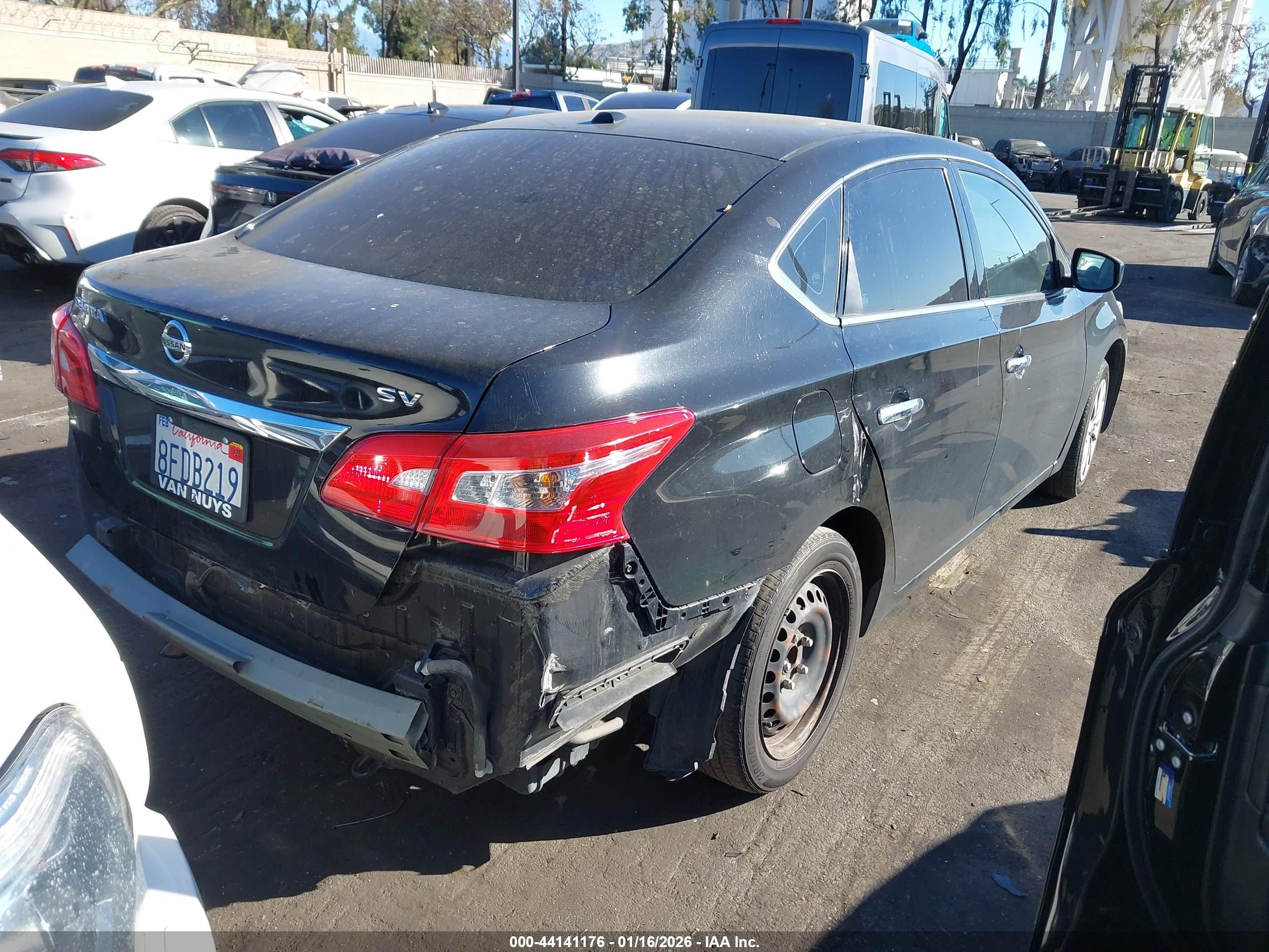 NISSAN SENTRA image 4