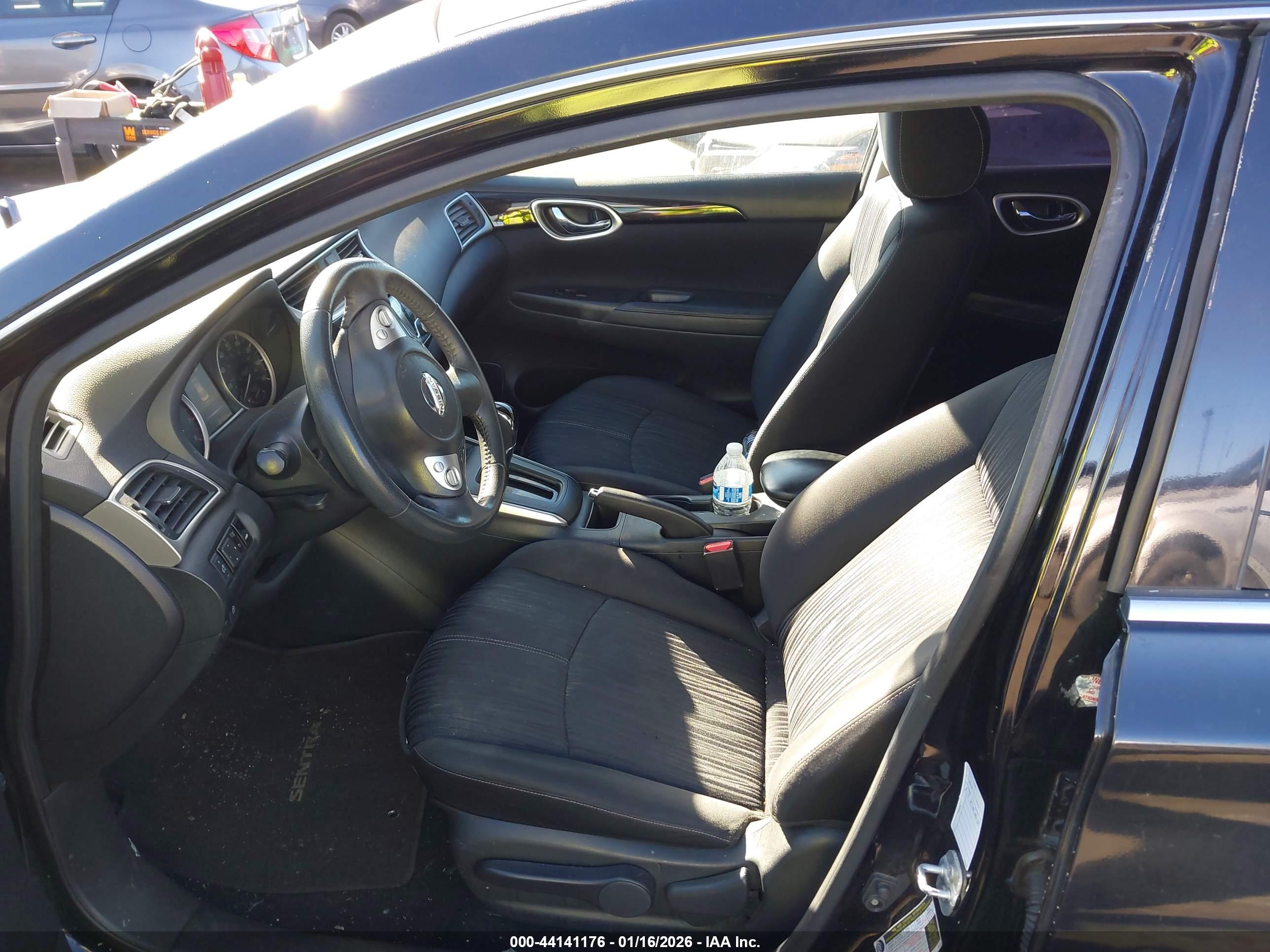 NISSAN SENTRA image 5
