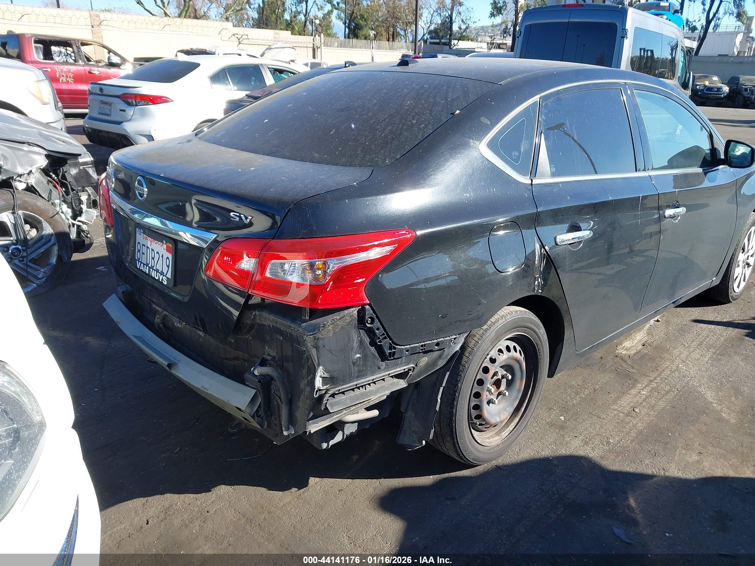 NISSAN SENTRA image 6