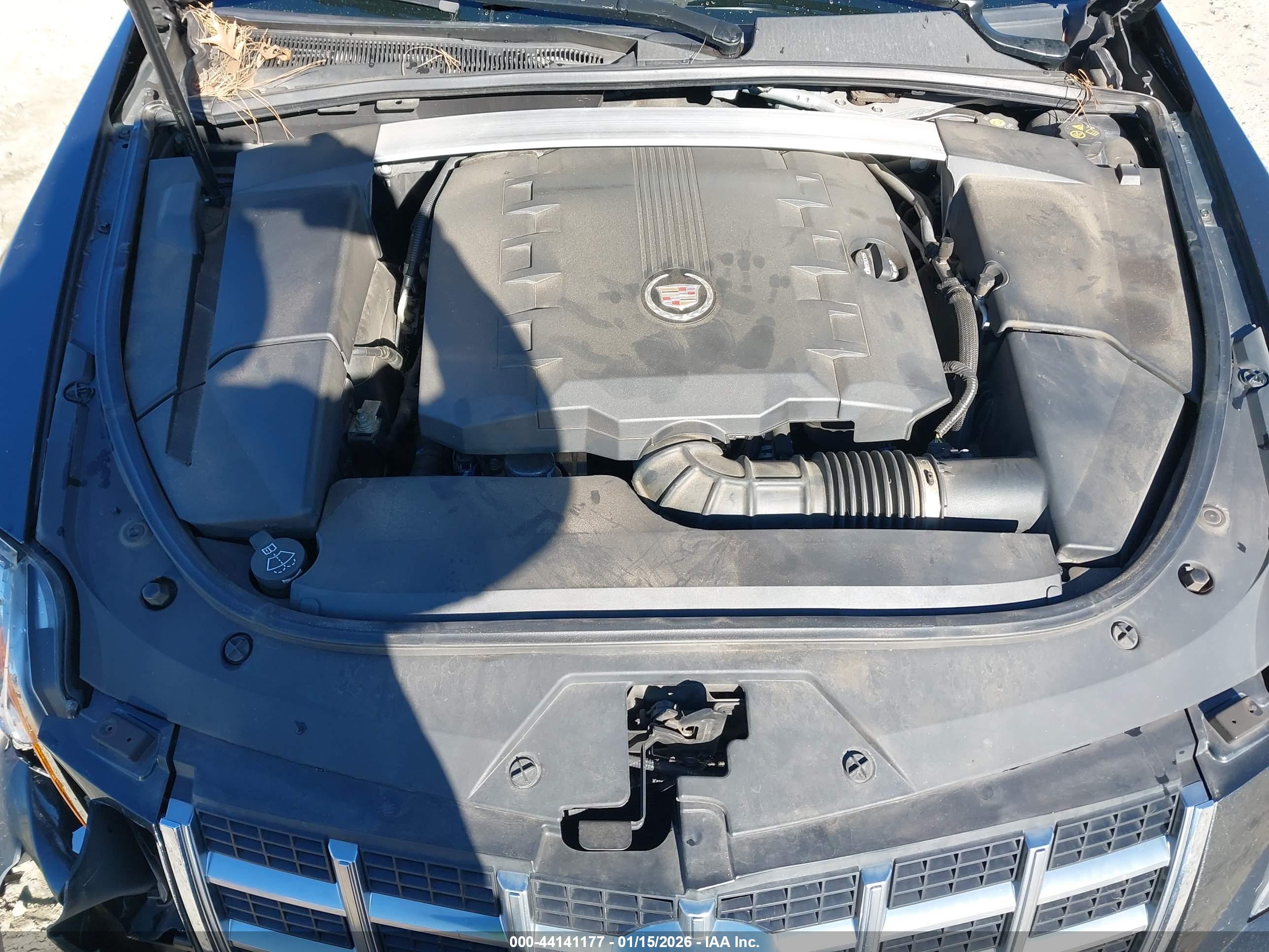 CADILLAC CTS image 10
