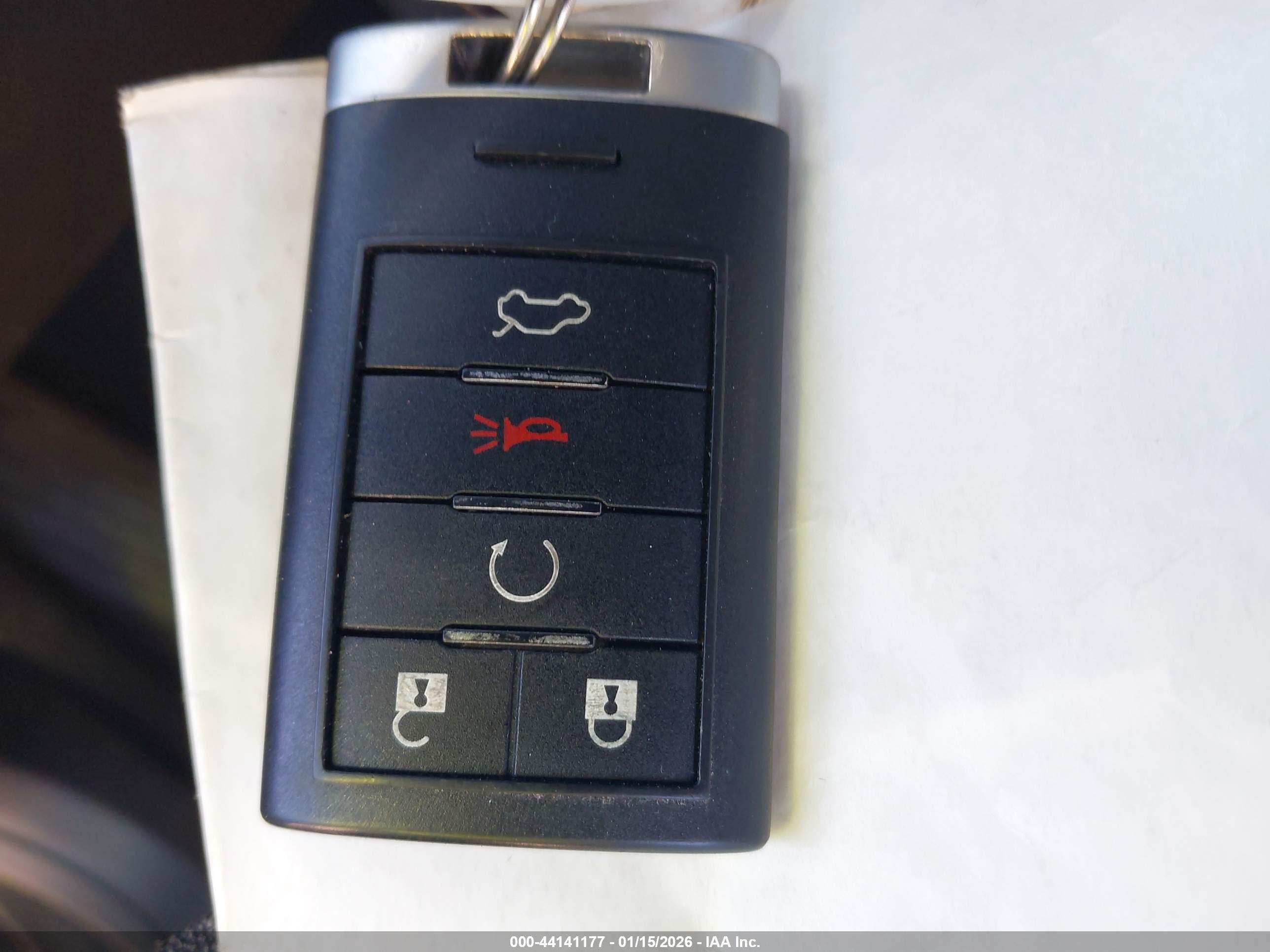 CADILLAC CTS image 11