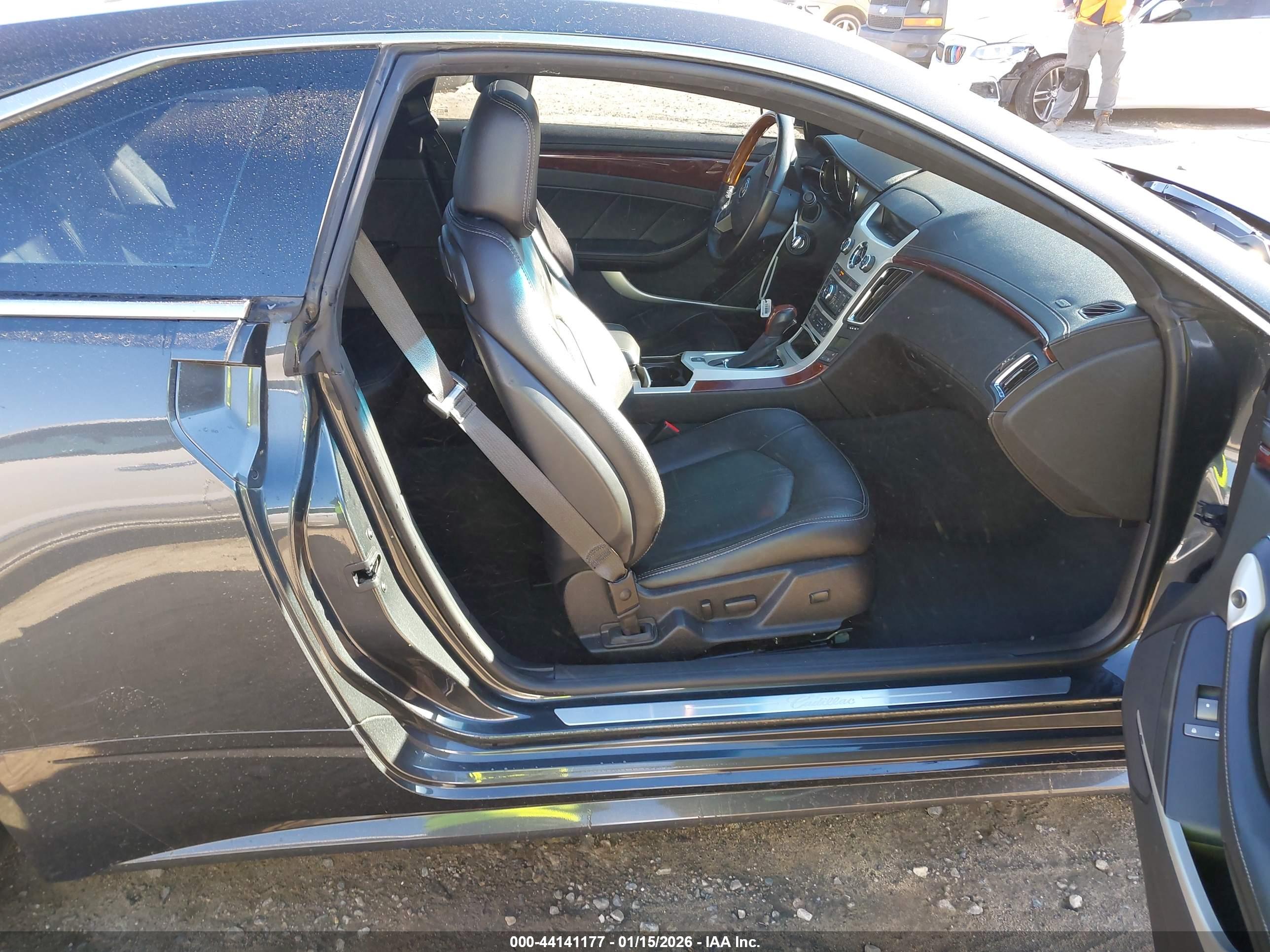 CADILLAC CTS image 5
