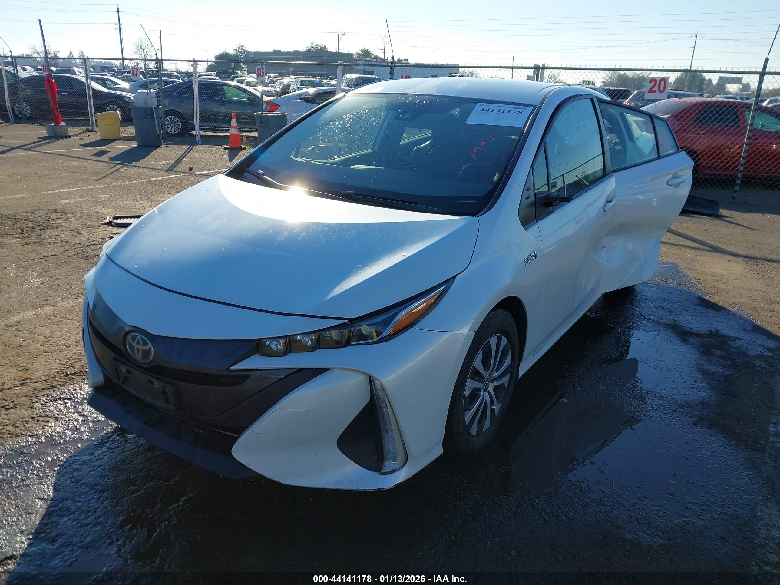 TOYOTA PRIUS image 2