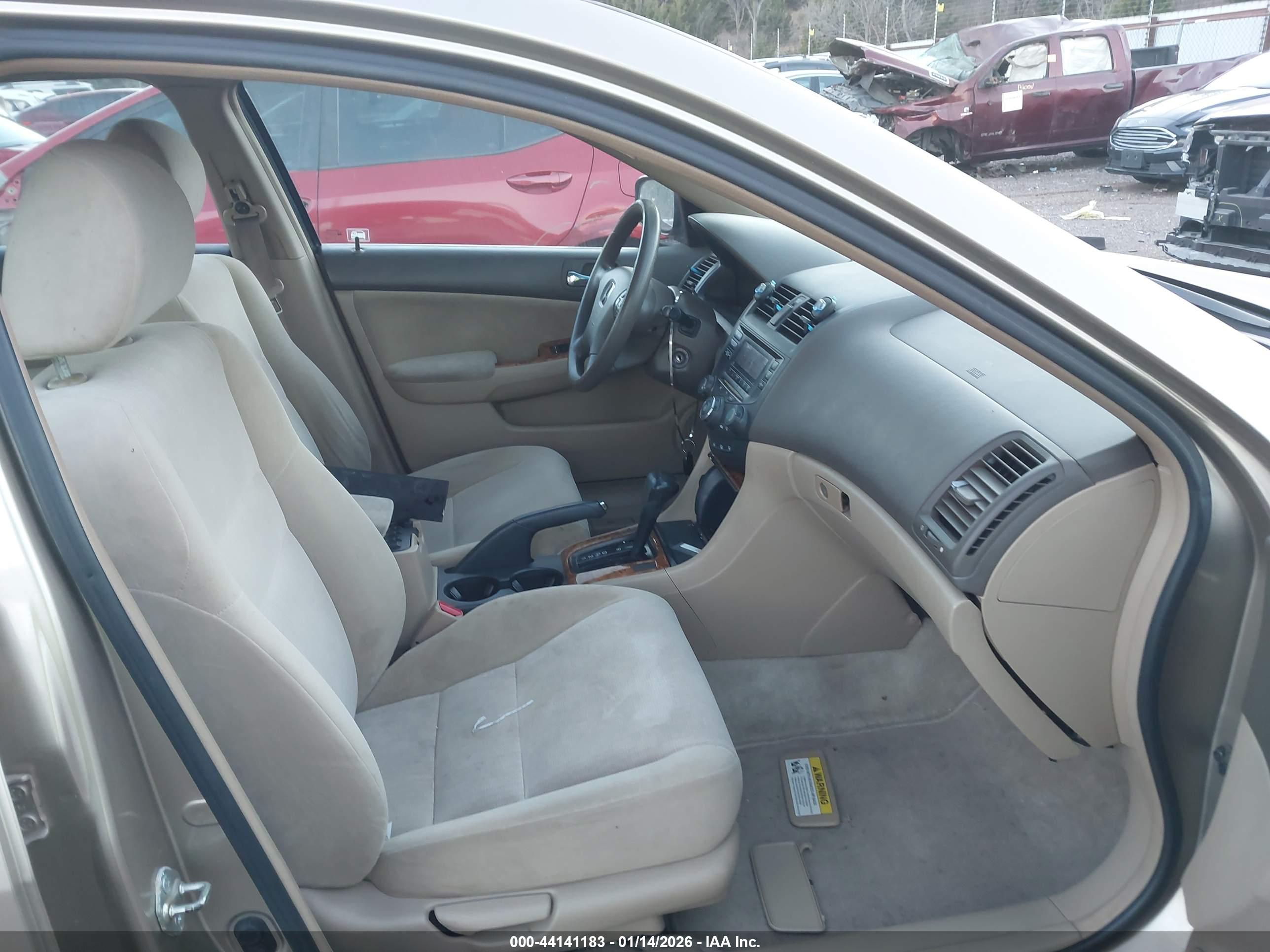 HONDA ACCORD image 5