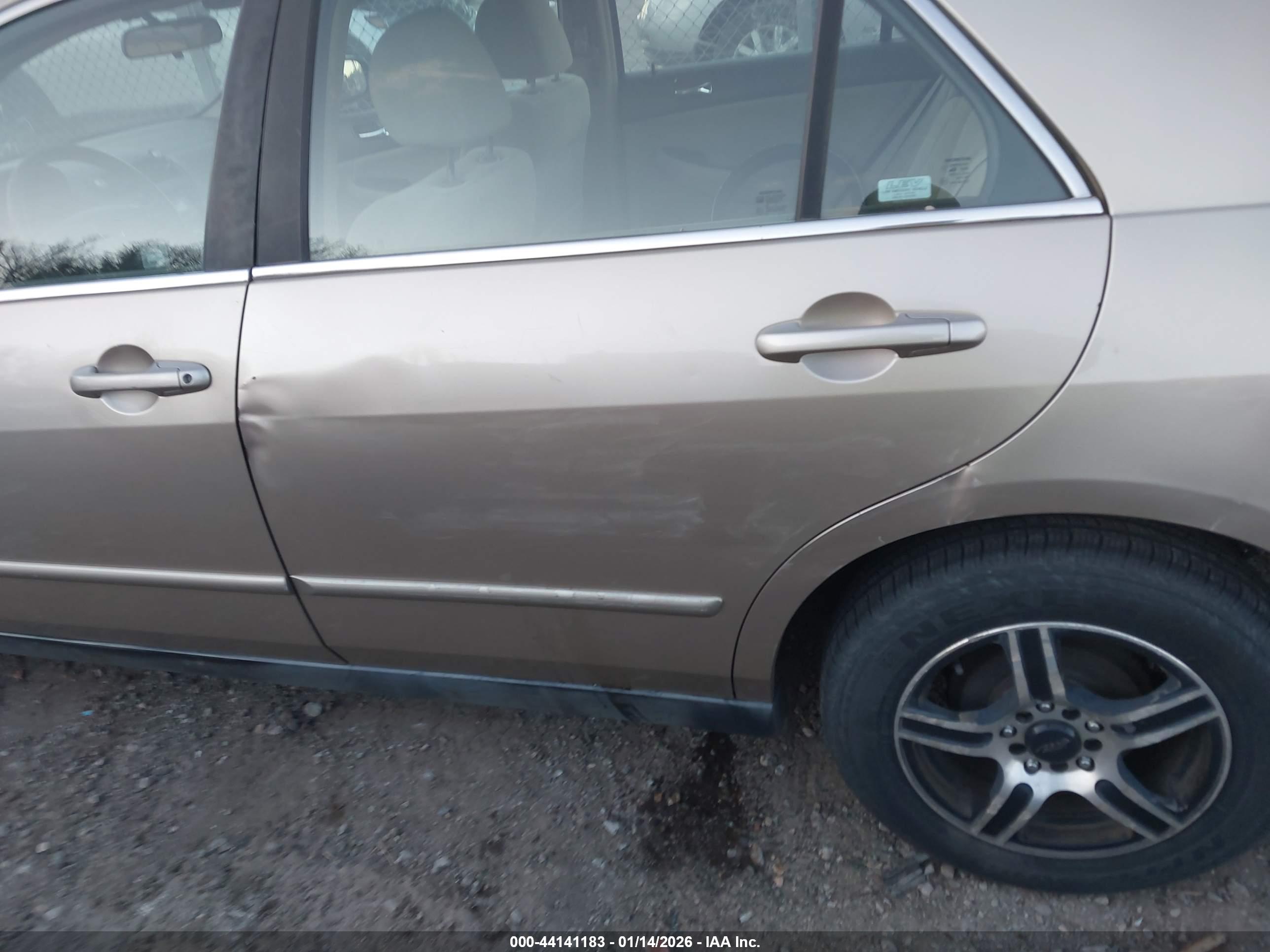 HONDA ACCORD image 6
