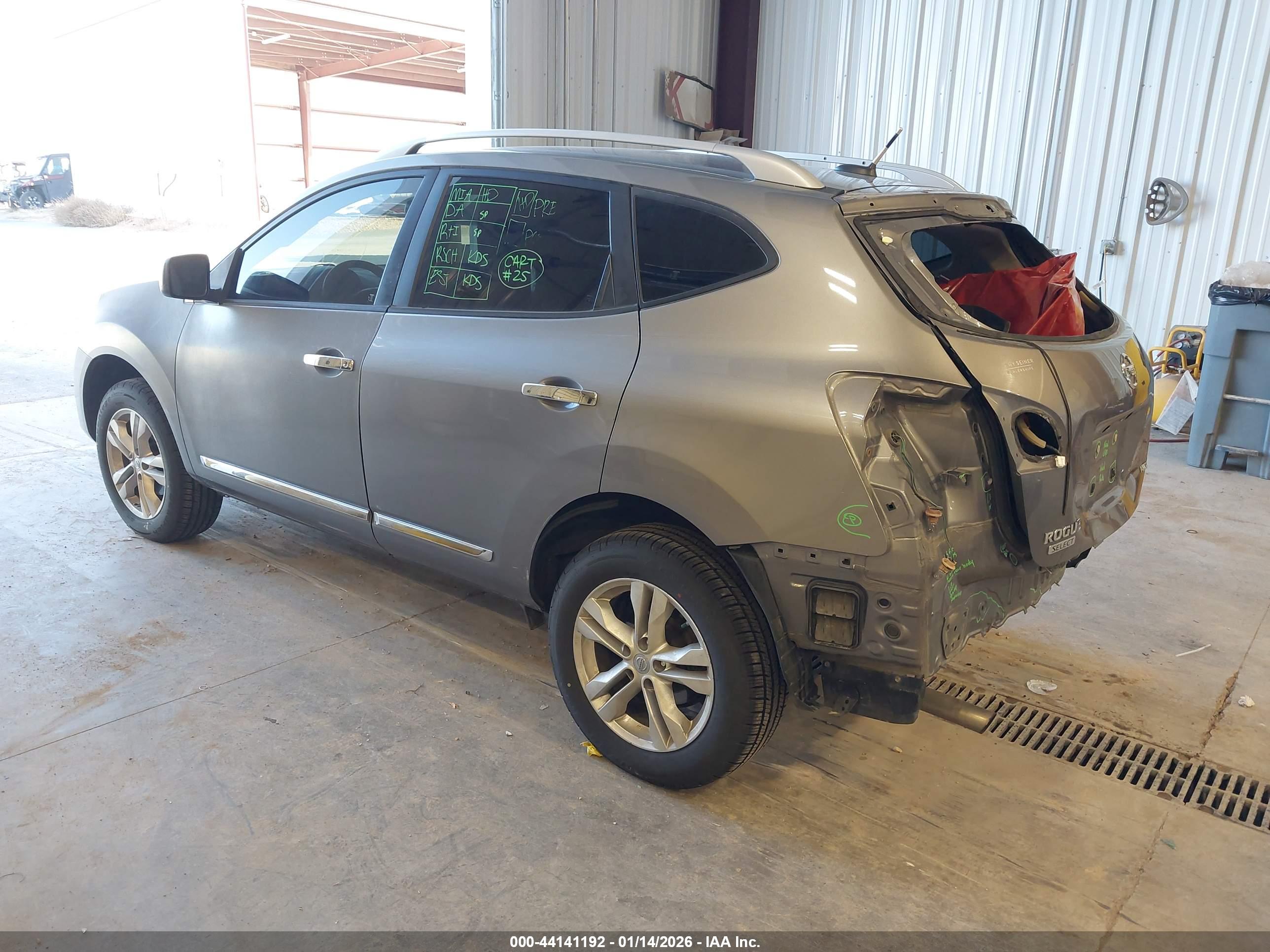 NISSAN ROGUE image 3