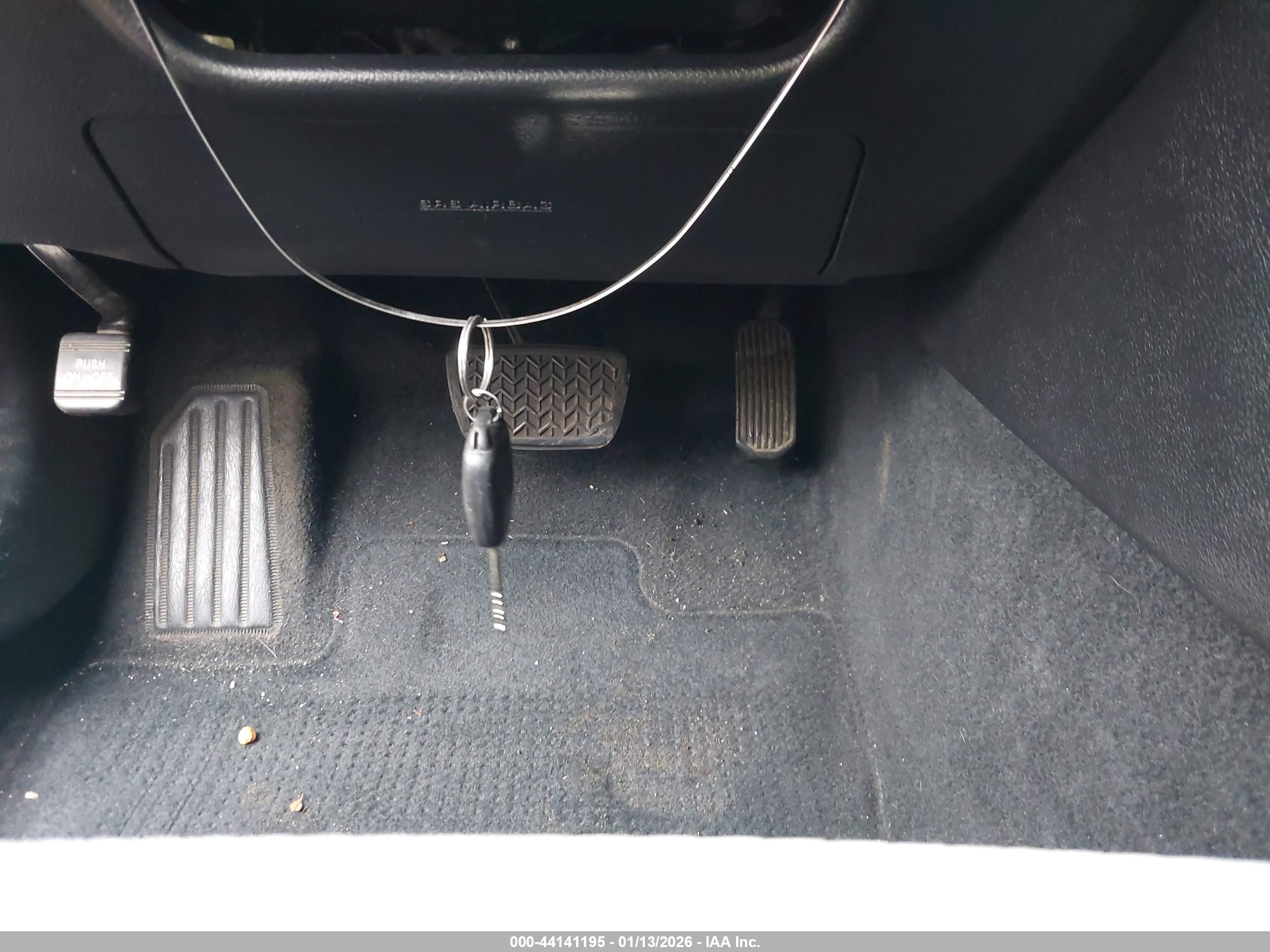 TOYOTA CAMRY image 11
