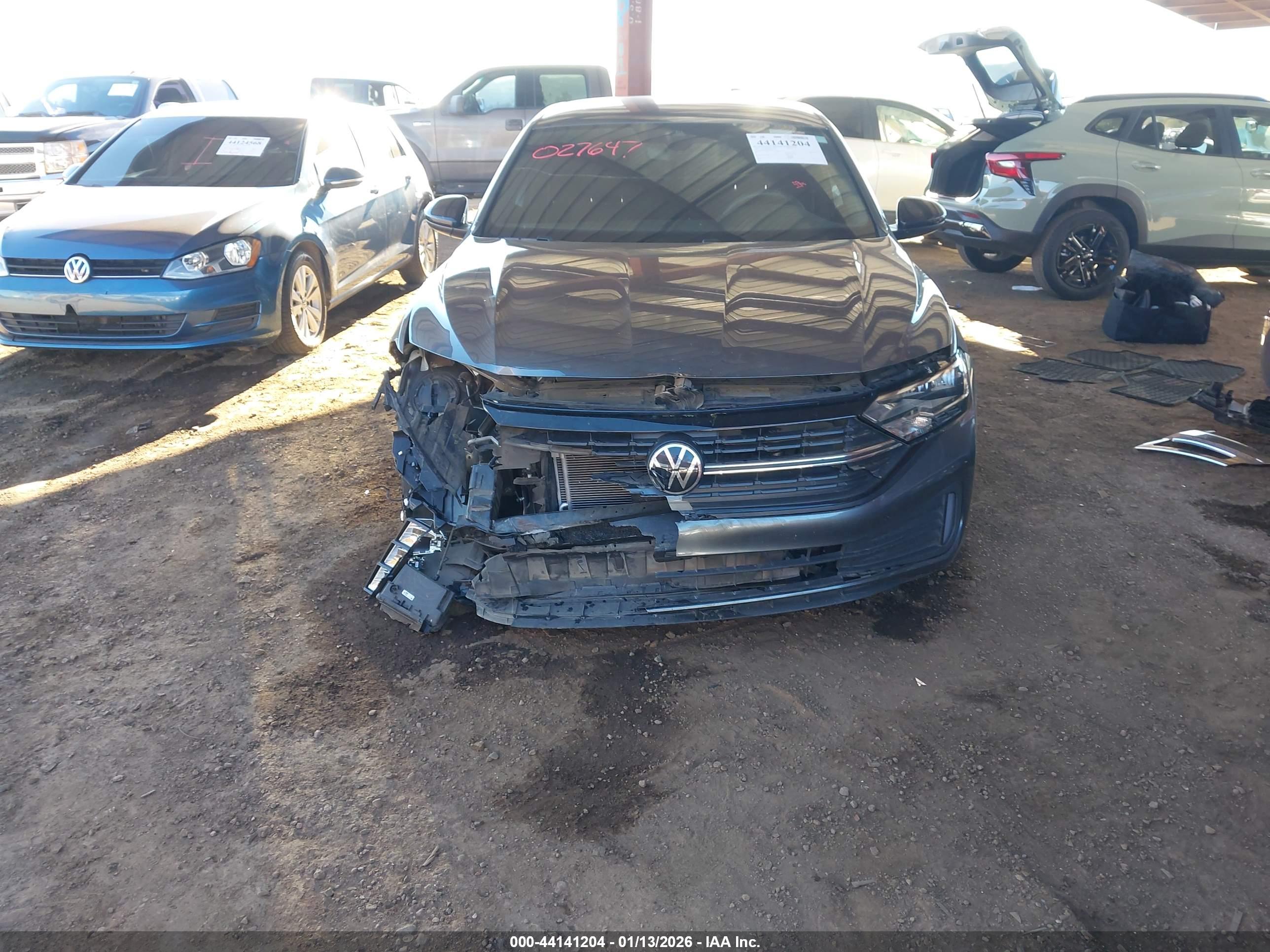 VOLKSWAGEN JETTA image 6