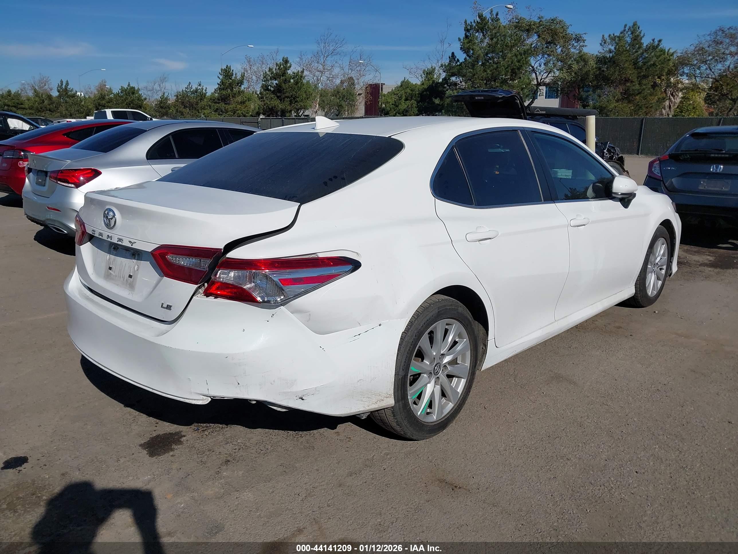 TOYOTA CAMRY image 6