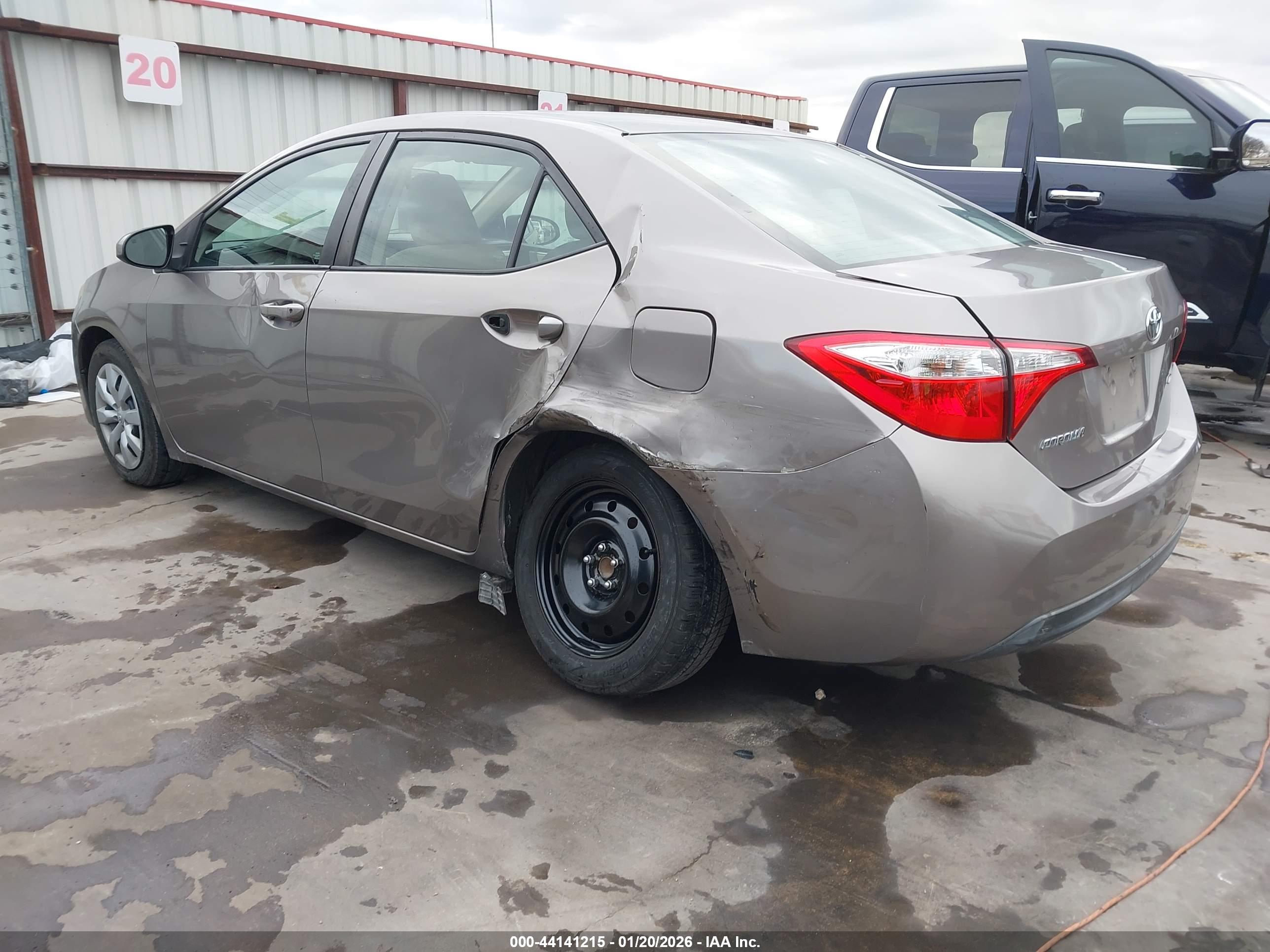 TOYOTA COROLLA image 3