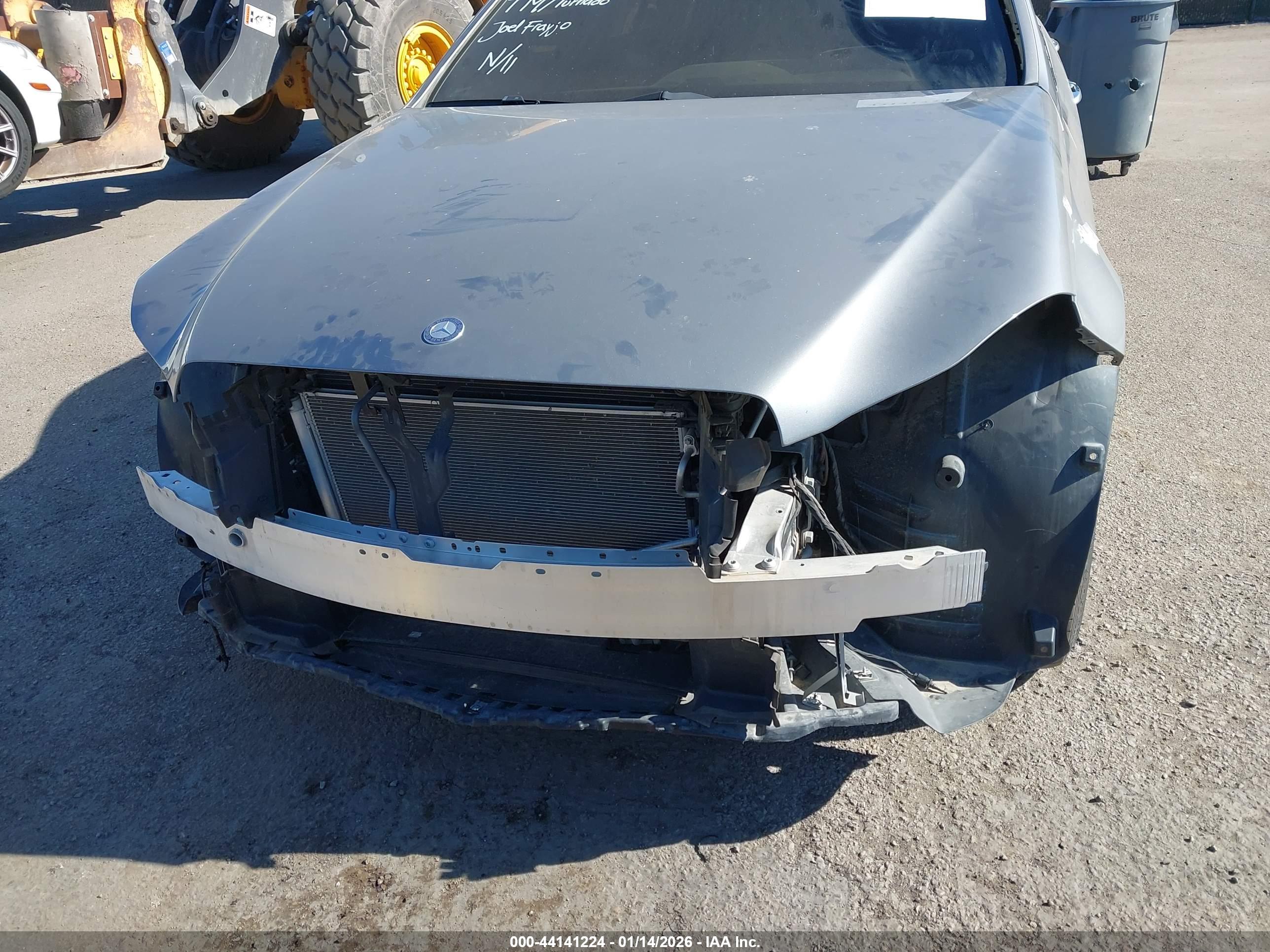 MERCEDES-BENZ E image 6