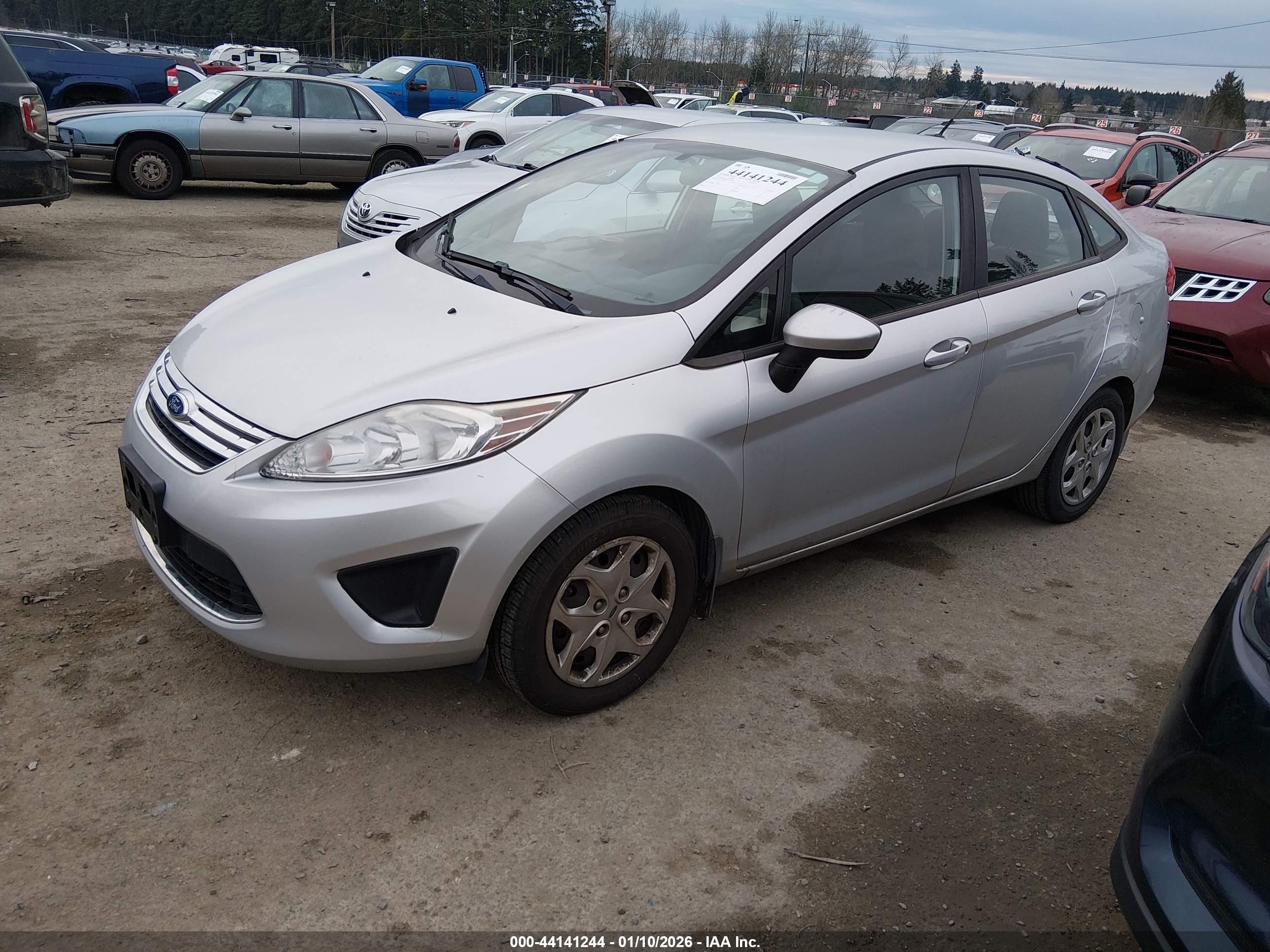 FORD FIESTA image 2