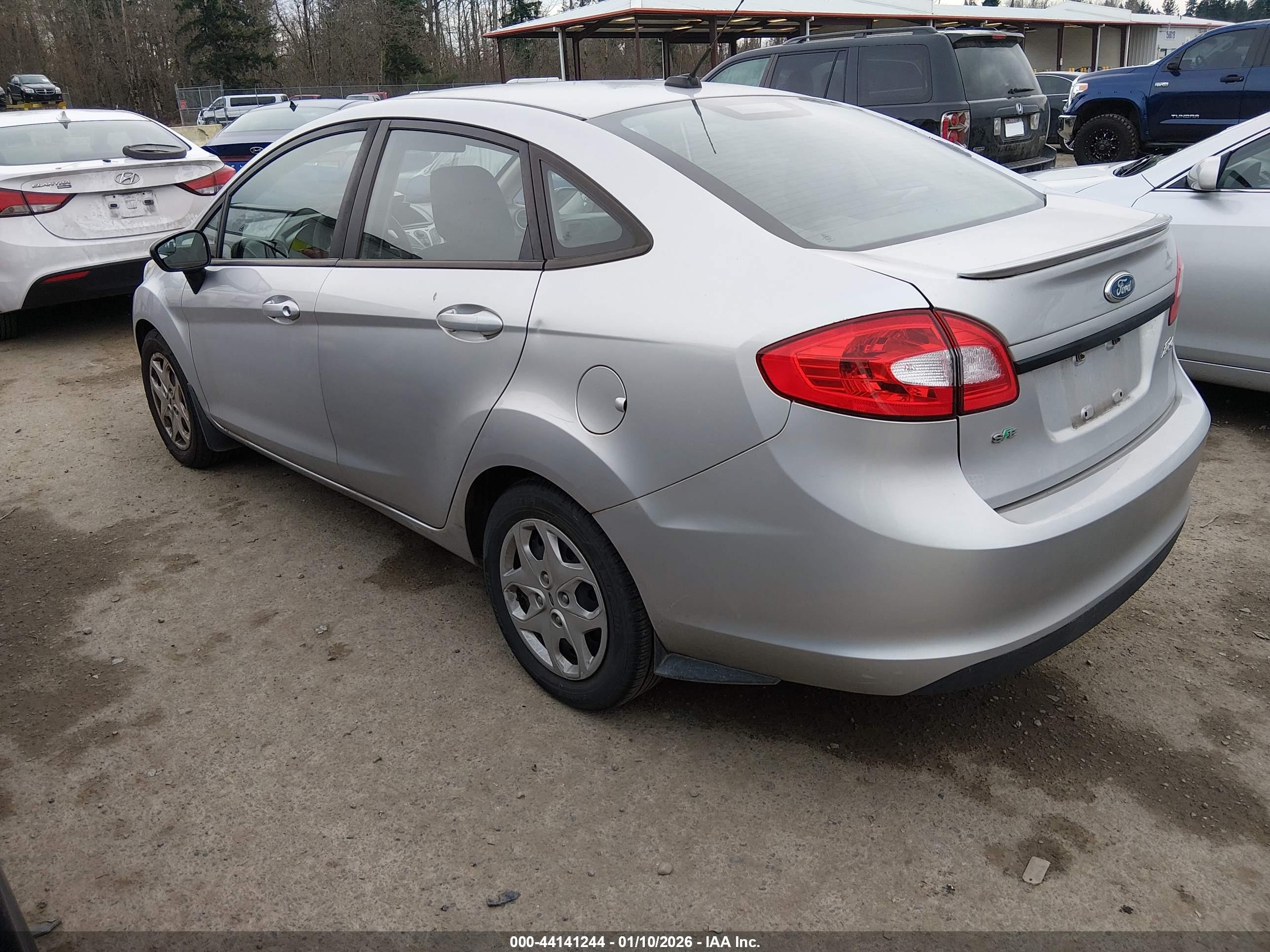 FORD FIESTA image 3