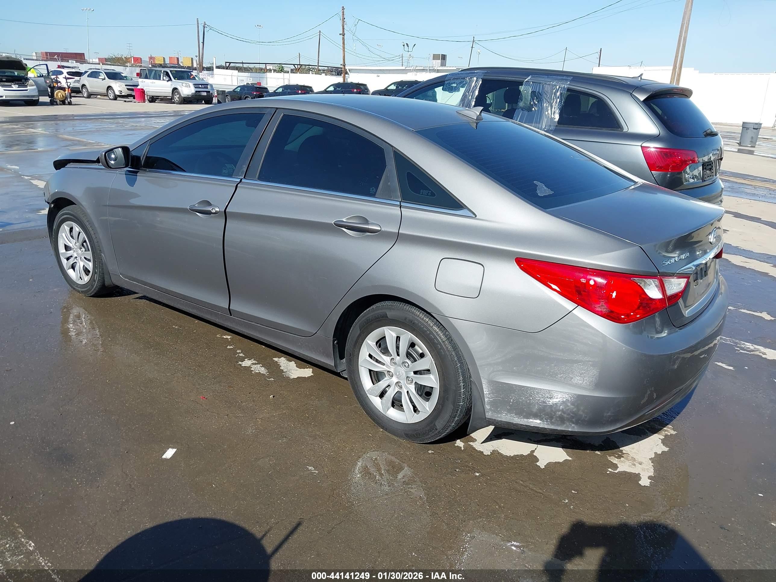HYUNDAI SONATA image 3